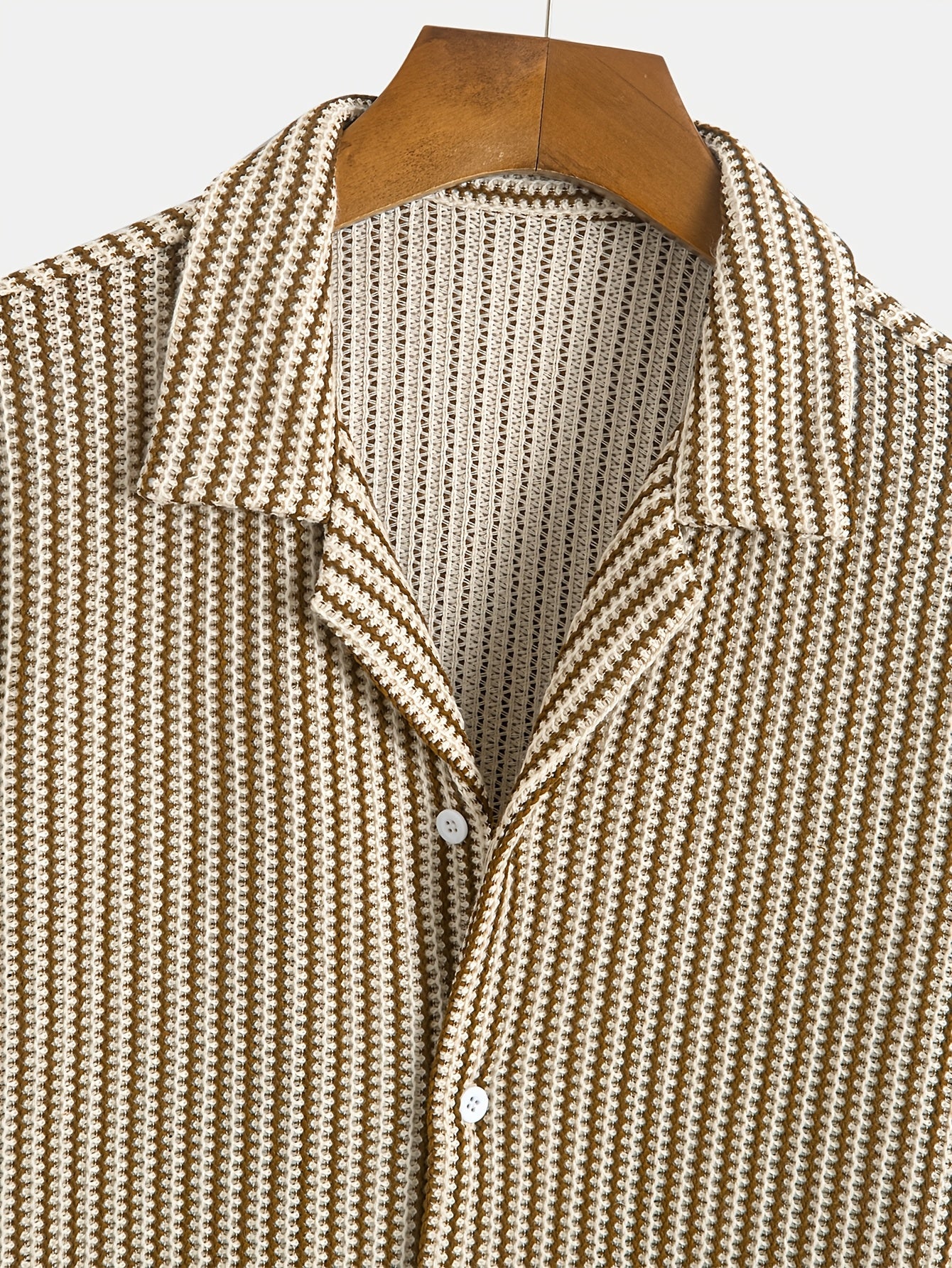 Men's Fashion Classic Personality Beige Brown Interwoven Knit Suit Collar Full Open Button Design, Suitable for Daily Casual Fashion, Simple Outing Commute Street Trend Summer New Short Sleeve Shirt