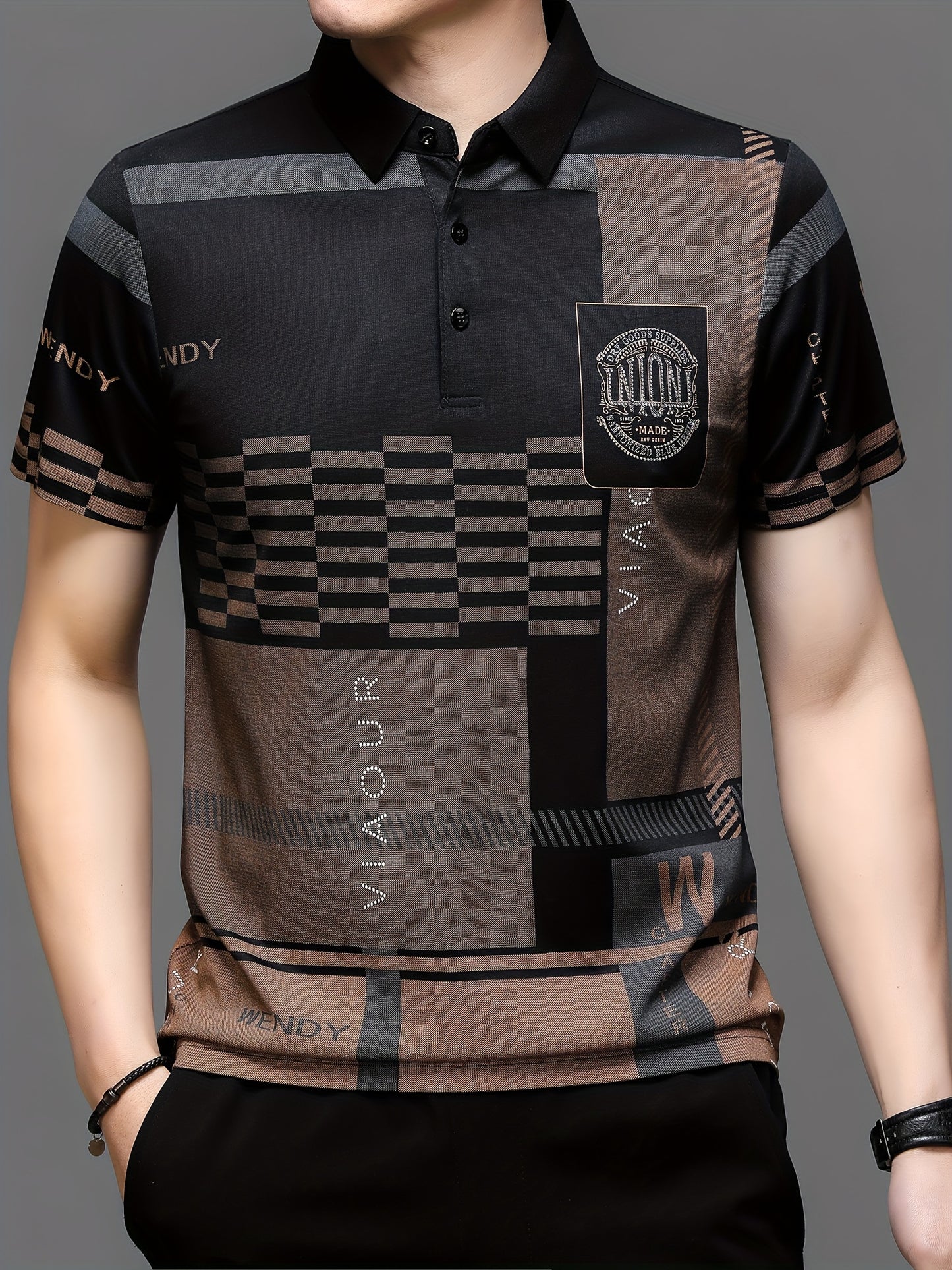 A Set of Two 380G Short-Sleeve Polo Shirts with a Collar, Featuring a Stylish Plaid Design And English Decorations for Men, Perfect for Summer.