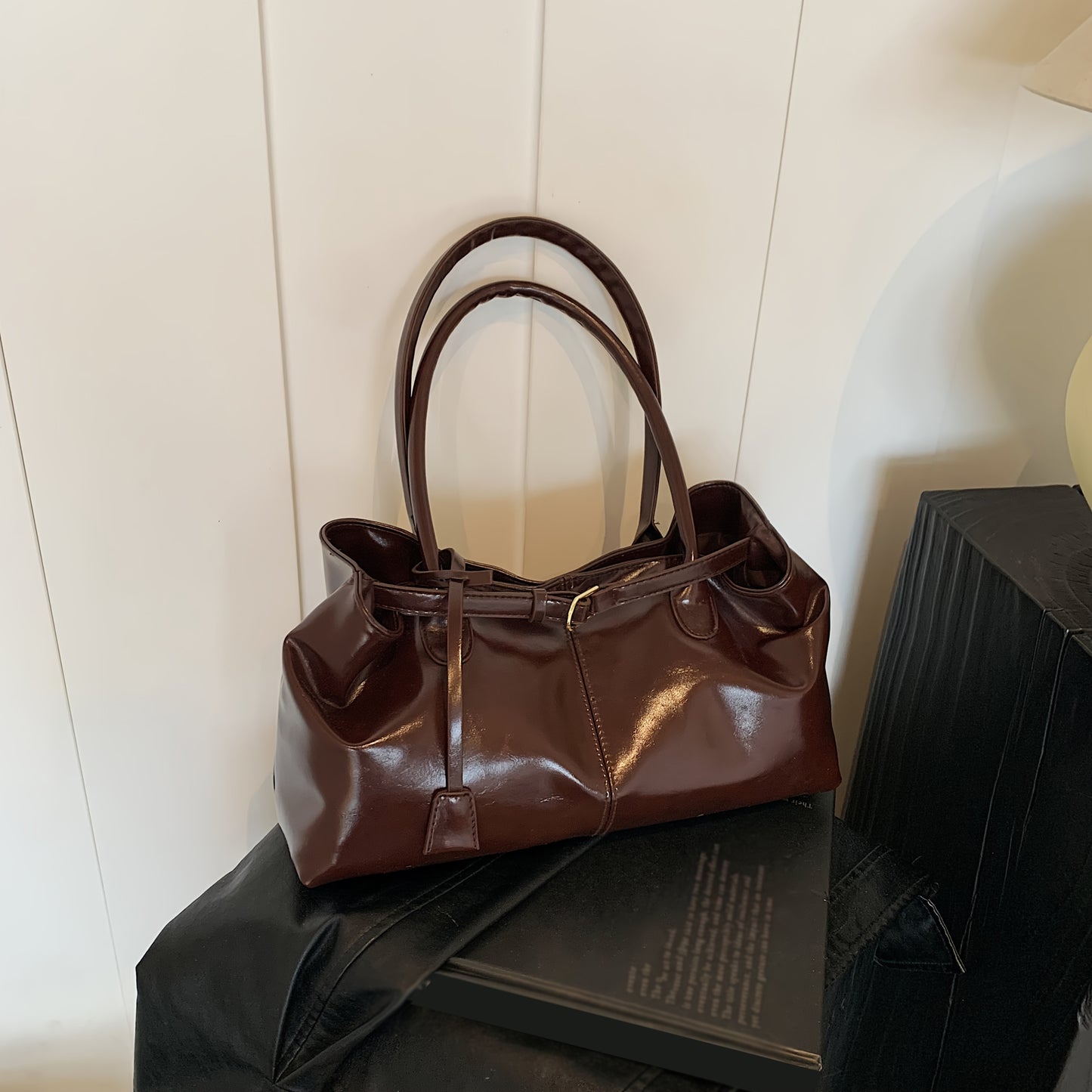 Sac Cabas Femme Vintage – Grande Capacité, Anse Fixe, Sac Élégant Quotidien, Spacieux pour Travail, Shopping et Voyage, Cuir Synthétique Durable, Sac Épaule Classe et Élégant, Sac de Créateur Femme Haute Qualité (Copie)