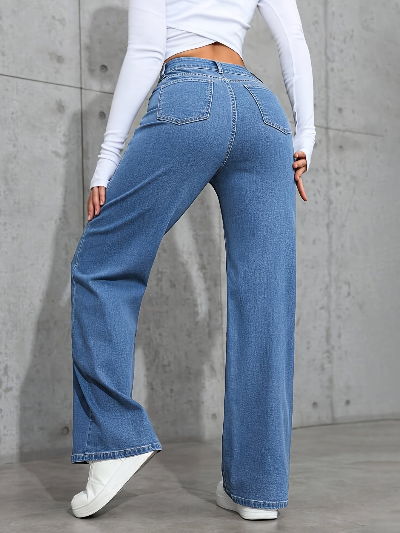 Jeans Femme Taille Haute – Coupe Large, Denim Bleu Clair Lavé, Extensible et Confortable, Pantalon Décontracté à Boutons, Polyvalent Toutes Saisons, Tissu Durable