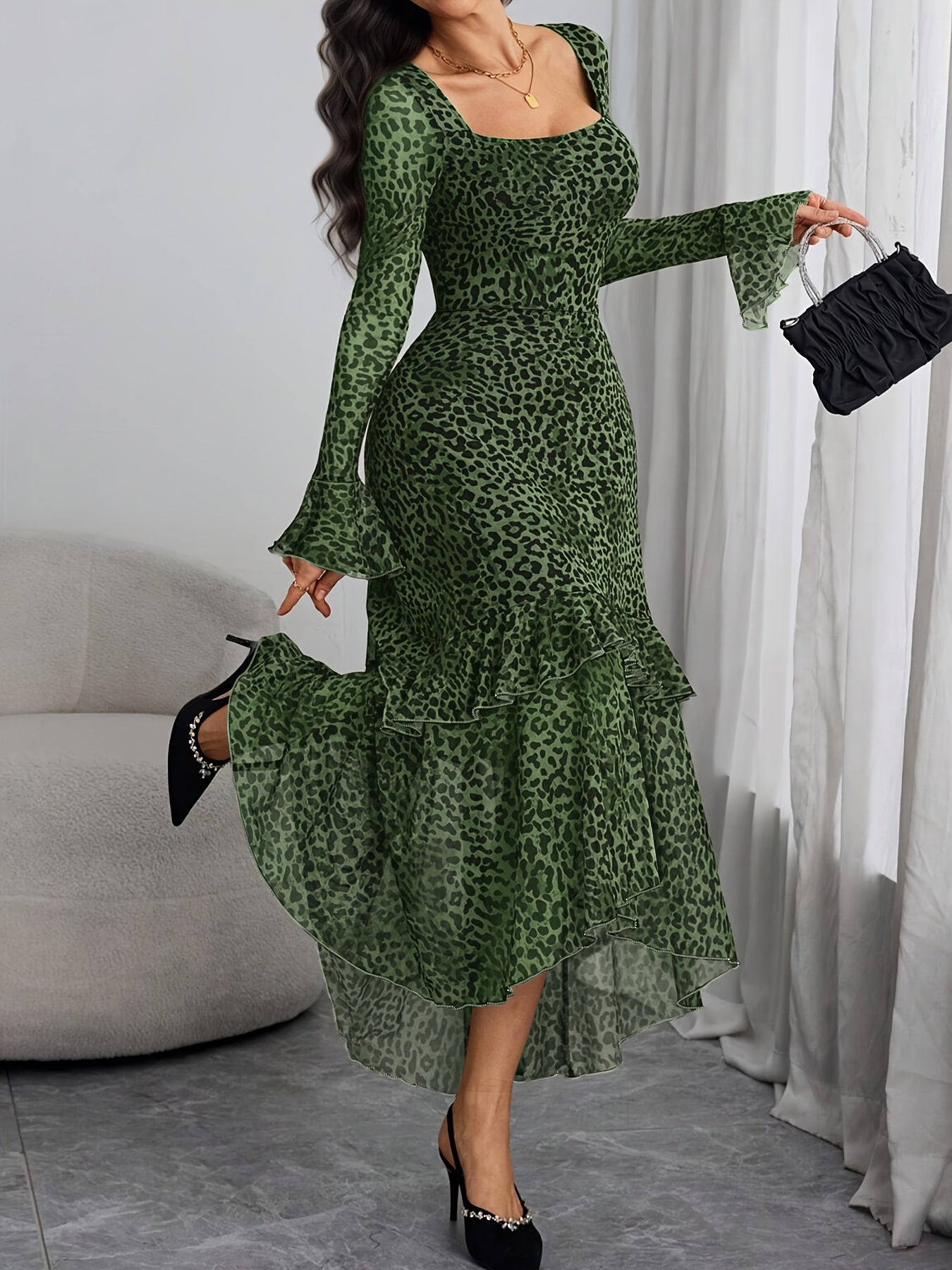 Robe Sirène Élégante Femme – Imprimé Léopard Violet, Manches Bouffantes Évasées, Traîne, Col Carré, Silhouette H-Line, Idéale Soirées, Mariages et Événements Formels, Lavable en Machine