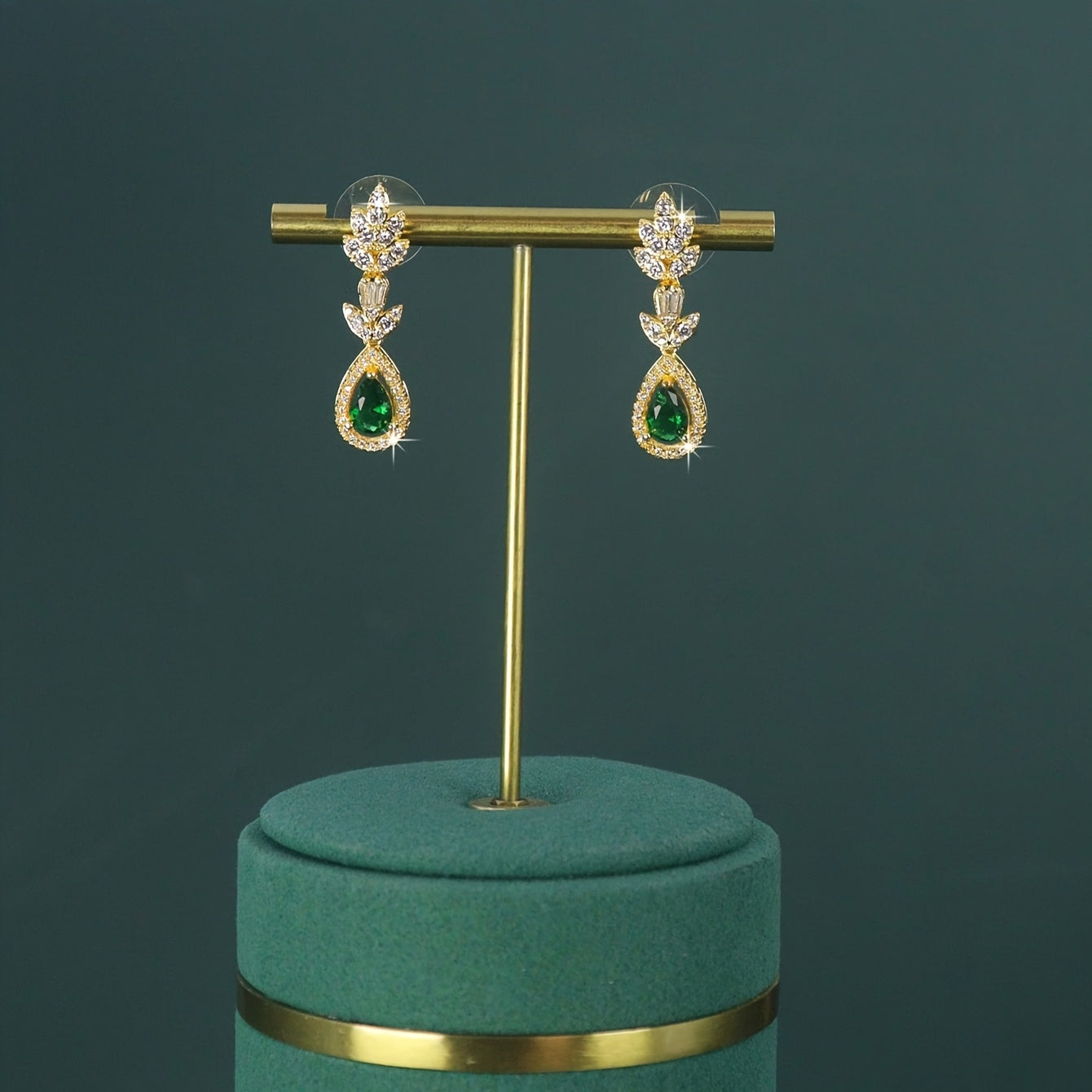 Lot de 5 pièces de bijoux plaqués or 18 K style royal moyen-oriental, design goutte, pierres zirconia 3D incrustées vertes, rouges et blanches