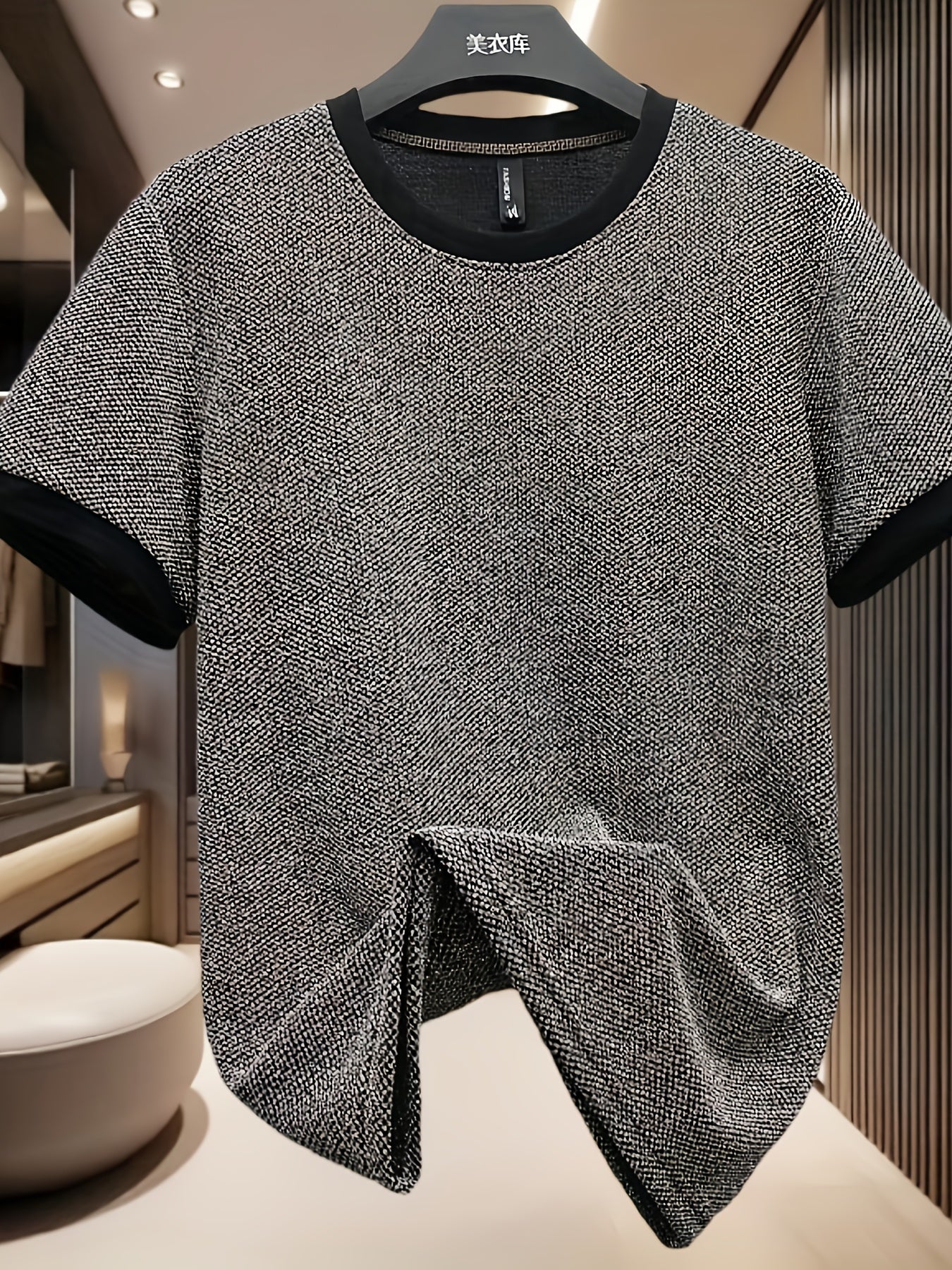 Men'S Stylish Black Short Sleeve T-Shirt with Golden Accents - Casual Round Neck Summer Top, Metallic Finish, Lightweight Fabric, Perfect for Casual Attire, Versatile Clothing | Round Neckline Shirt | Metallic Finish Shirt