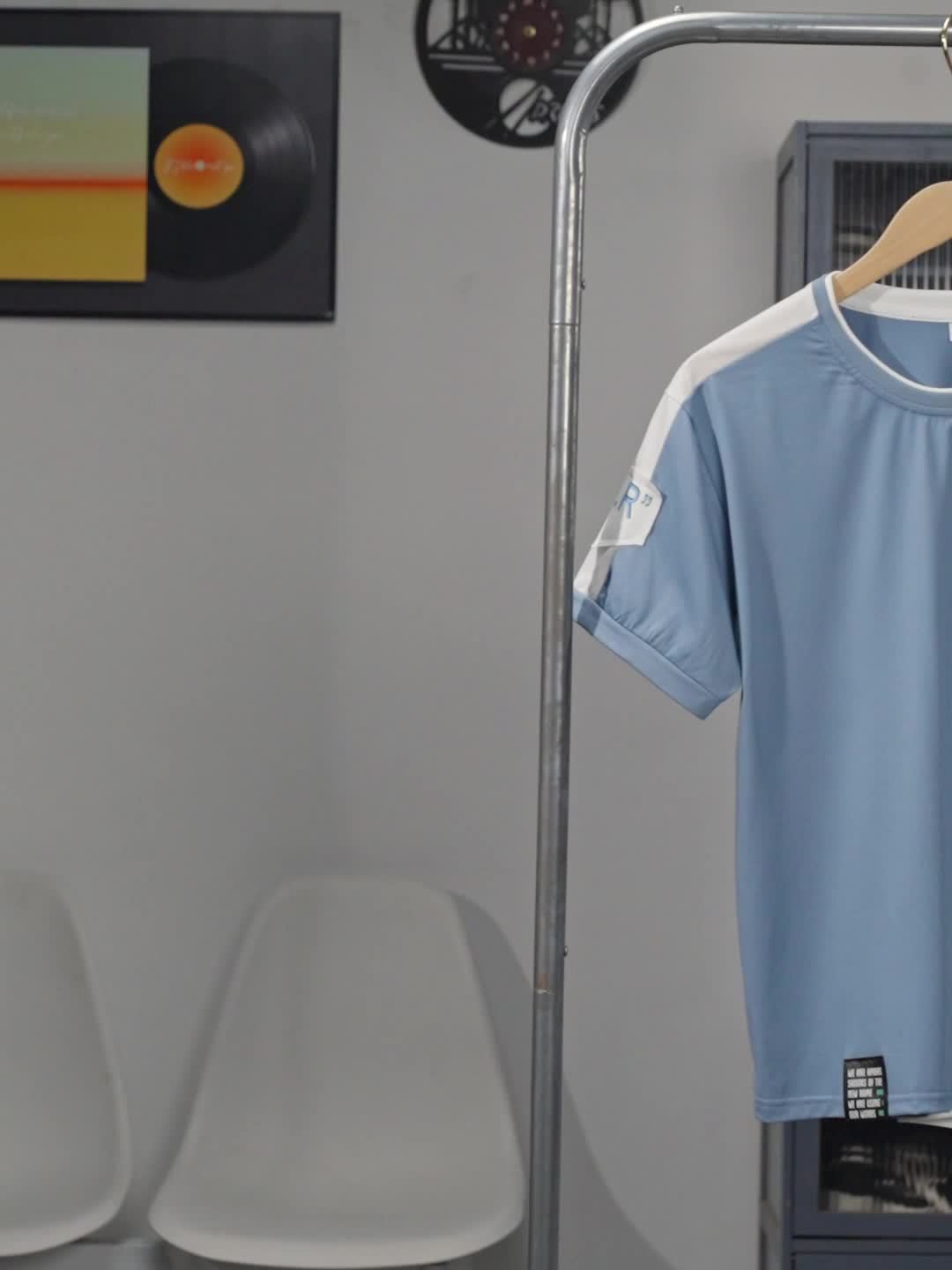 Men's Fashion T-Shirt, Summer Spliced Short-Sleeve Tee for Men, Casual Sporty Round Neck Top with Elastic Breathable Fabric - Versatile Streetwear Gift