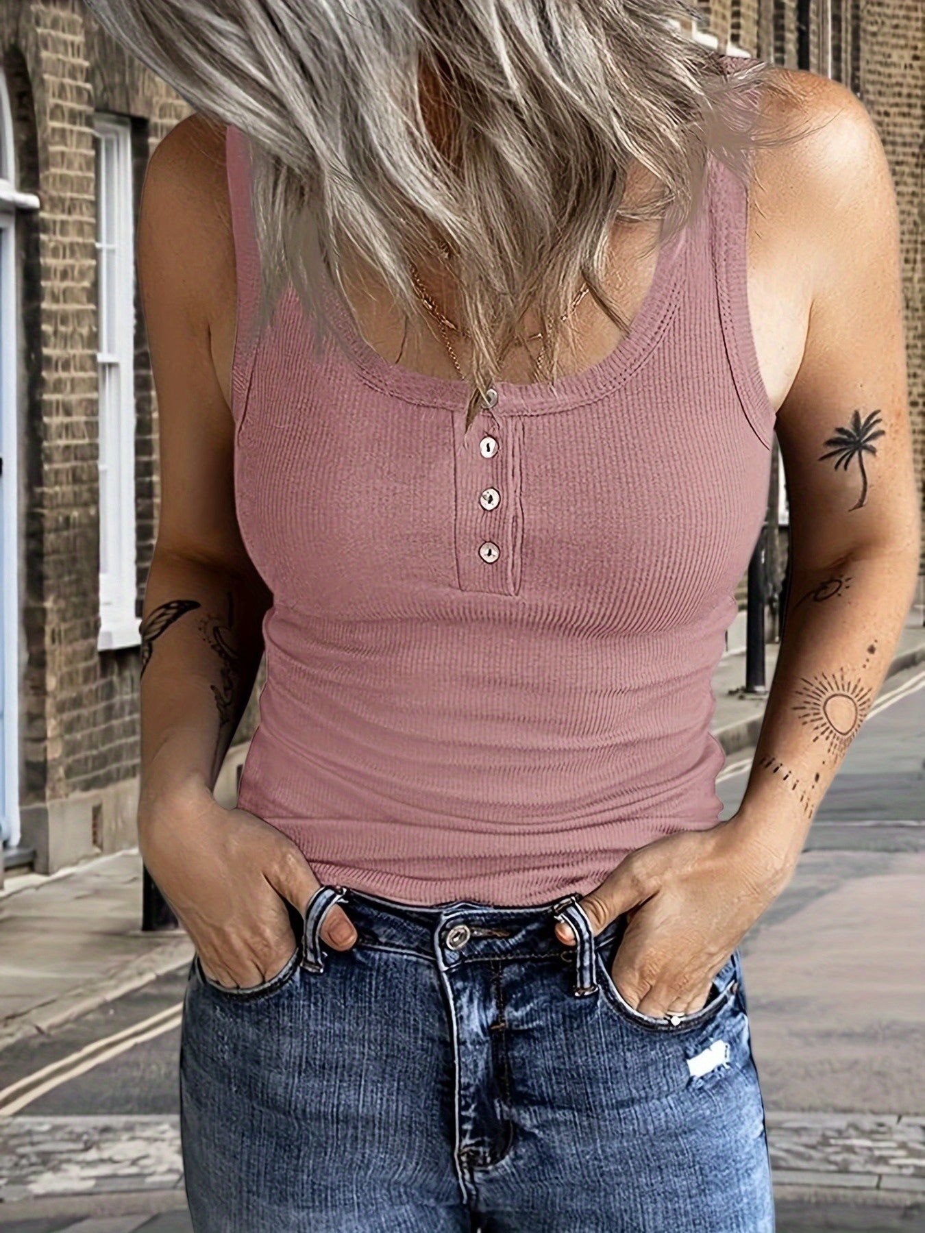 Top sans manches sexy pour femmes – Col rond, rose pastel, léger, patte de boutonnage, texture côtelée, lavable en machine, parfait pour plage, casual ou tenues habillées