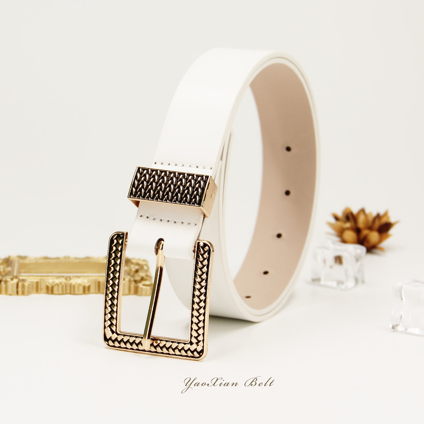 1 pc ceinture pour femmes – Boucle rétro dorée, ceinture en PU faite main, style luxe léger avec motif géométrique, polyvalente pour robes, jeans, tenues décontractées et formelles