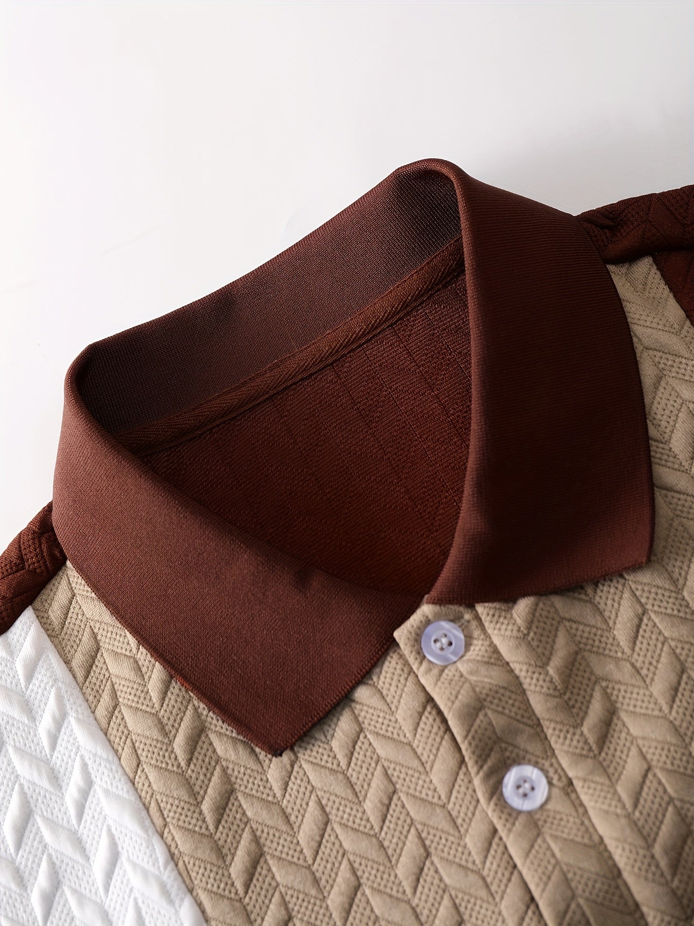 Men's Summer Shirt - Short Sleeve Geometric Pattern Button-Up Collar, Contrast Color Block Design, Breathable Knit Fabric, Machine Washable Casual Top for Office & Leisure, Relaxed Fit Apparel, Easycare Clothing