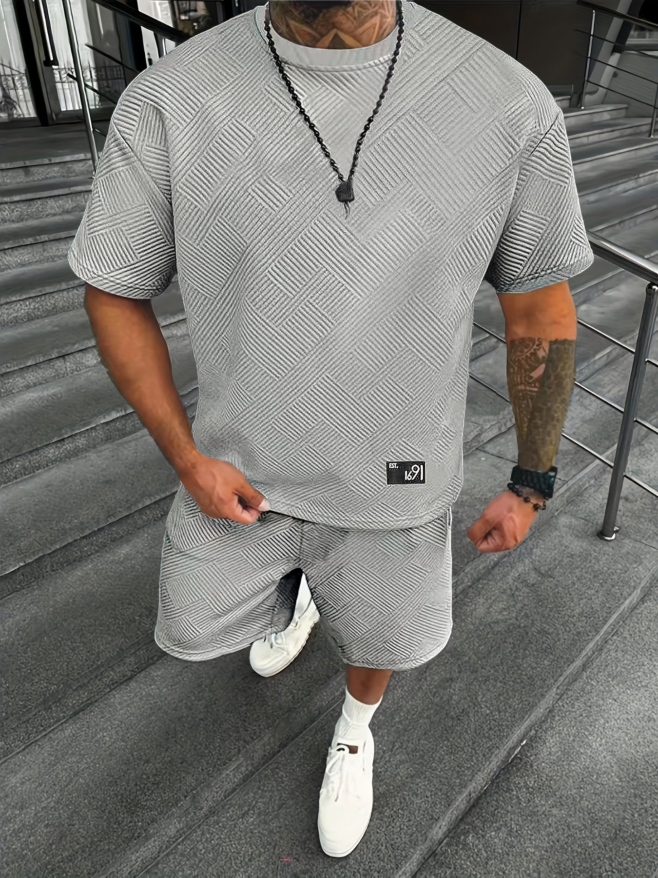 Star BOM Men's Trendy Round Neck T-Shirt Summer Jacquard Rhombus Design Casual Sportswear T-Shirt Shorts Set Two-Piece Set