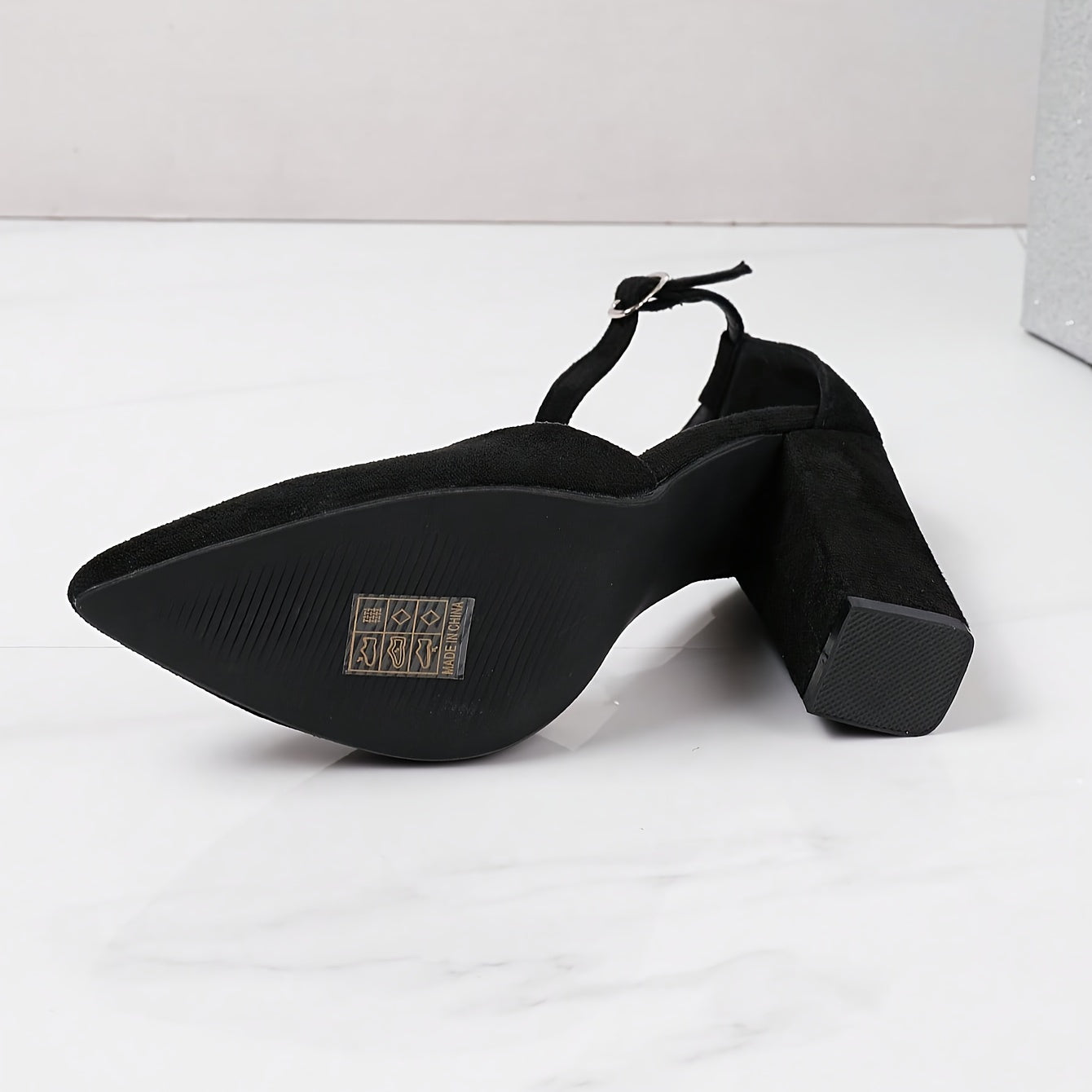 Chaussures Femme à Talons Pointus – Design Mode Ajouré