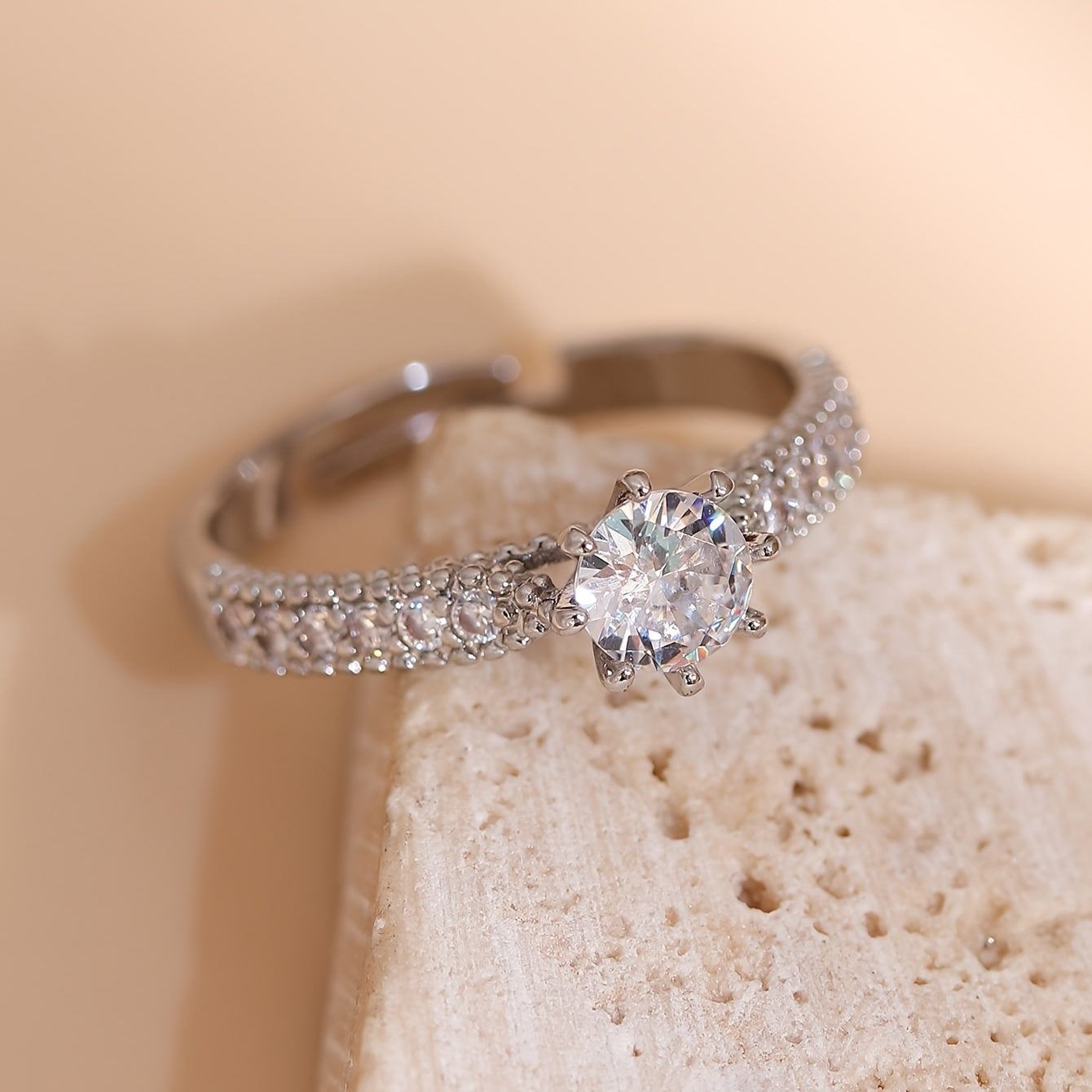 1pc Minimalist Elegant Light Luxury High-End Fashion Copper Inlaid Synthetic Synthetic Zirconia Women's Single Ring