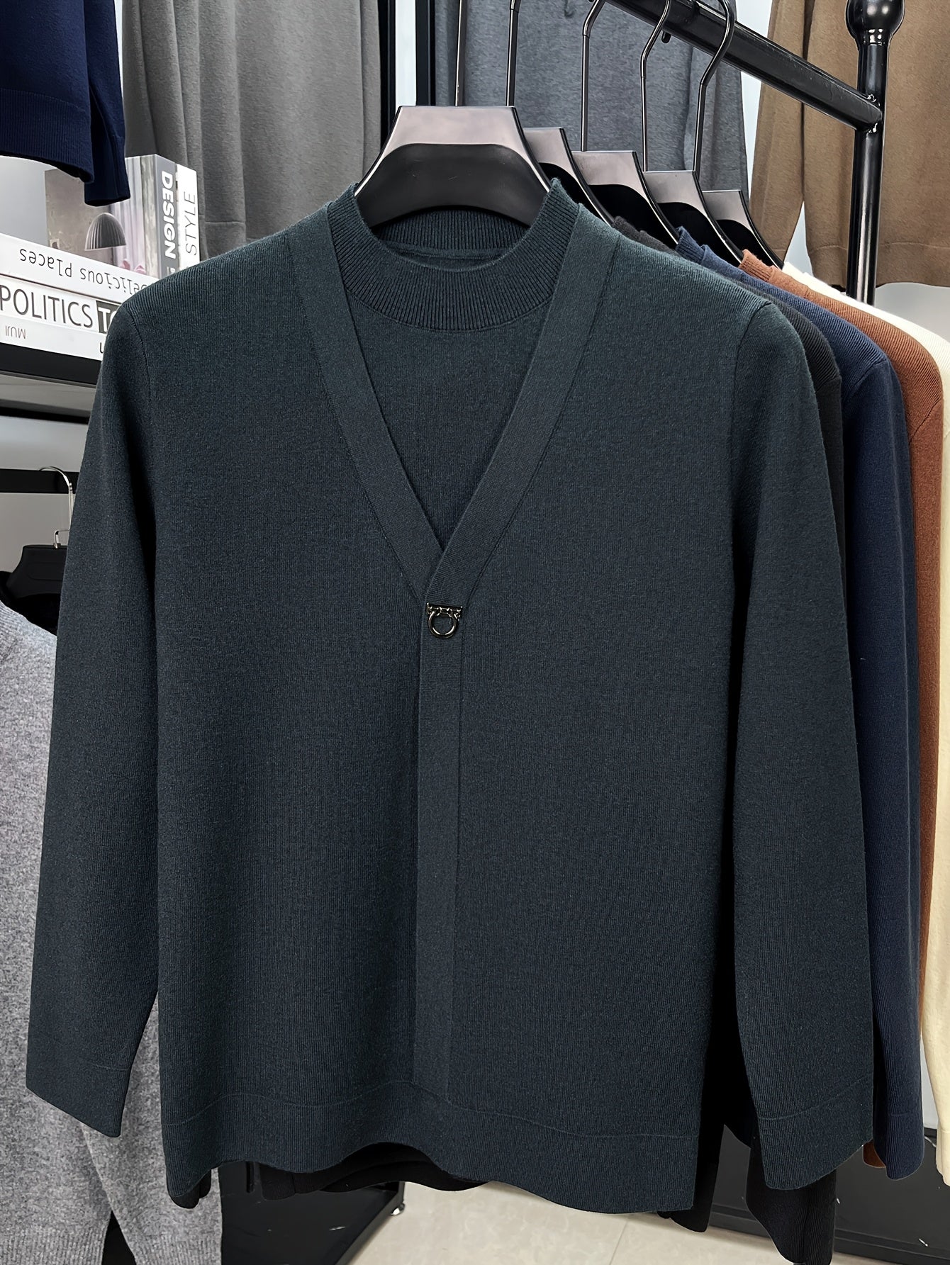 New Autumn And Winter Men'S Fashion: a Round-Neck Long-Sleeve Sweater That Looks Like a Two-Piece, Suitable for Business Casual Wear, Featuring a Faux Placket Design, Knit