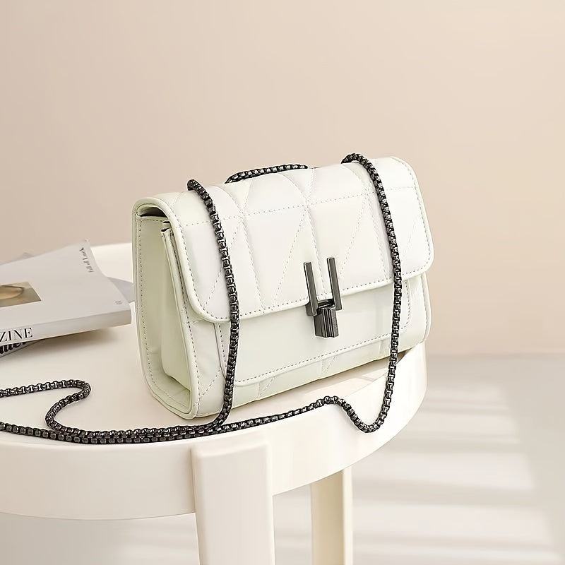 Sac à bandoulière noir élégant en similicuir avec chaîne – style chic, motif à carreaux, fermeture à tourniquet, doublure synthétique, idéal pour les occasions décontractées et formelles.