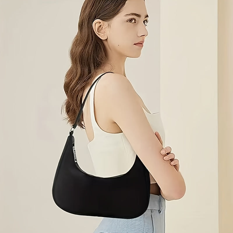 Sac à Main – Forme Ravioli, Bandoulière Ajustable, Fermeture Éclair, Nylon Léger, Design Minimaliste, Idéal Pour Occasions Décontractées et Formelles, Accessoire Quotidien, Tote Moderne et Stylé