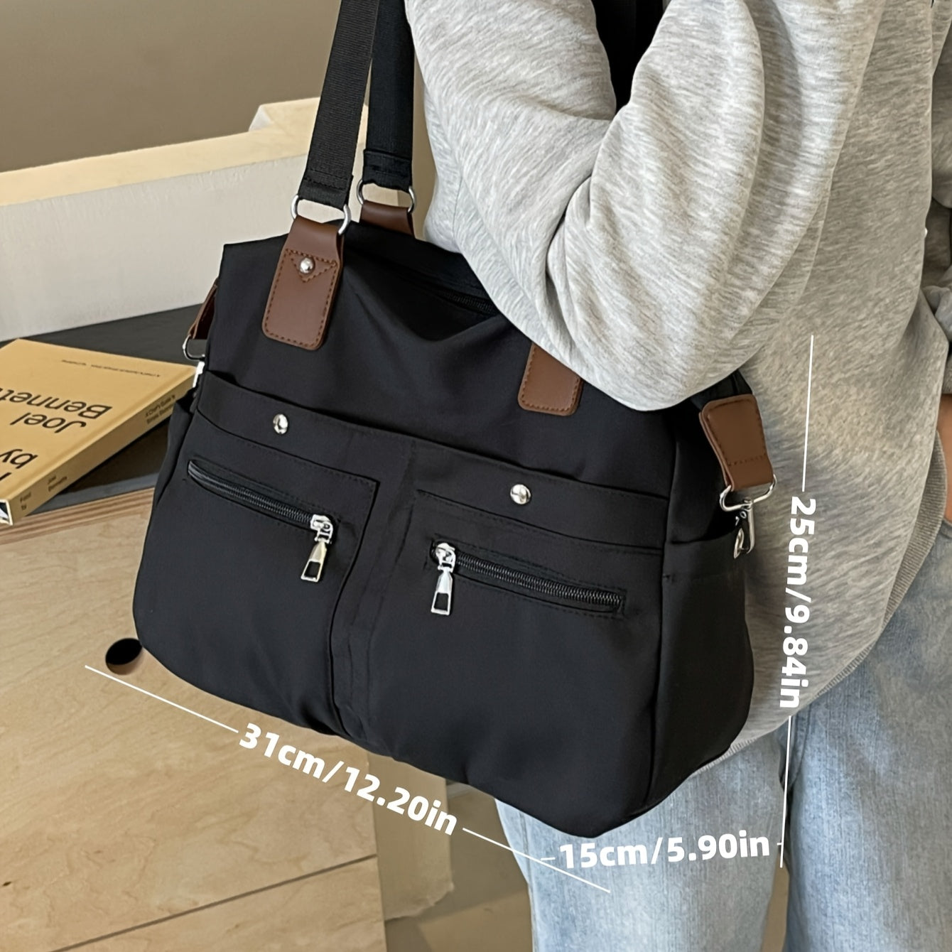 Sac Cabas Femme Grande Capacité à Multiples Poches – Bandoulière et Sangles Ajustables, Nylon Durable Noir, Idéal pour Étudiantes, Déplacements Quotidiens et Usage Décontracté, Sac Polyvalent avec Compartiments Spacieux, Fermeture Éclair