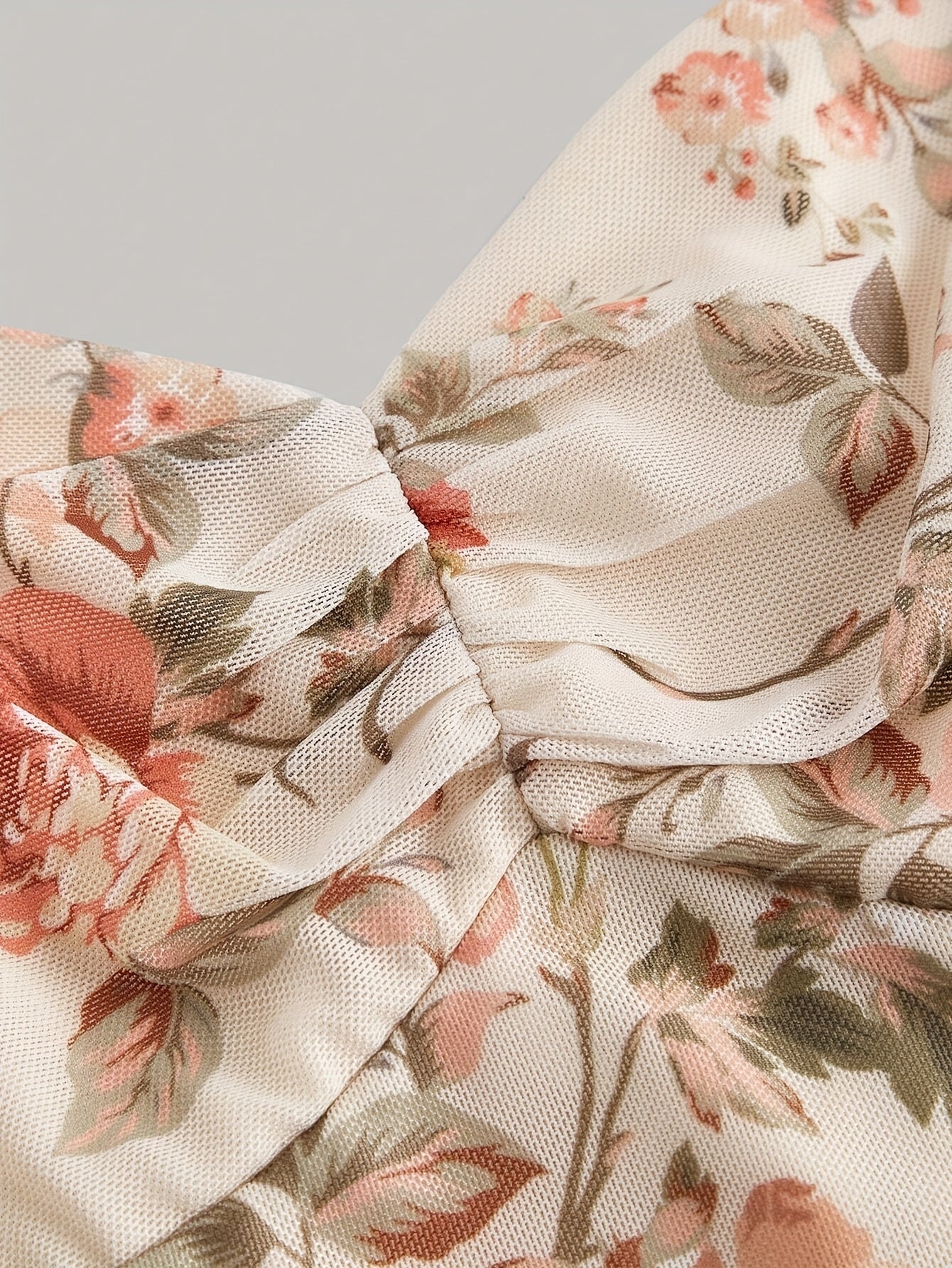 Robe à bretelles fleuries