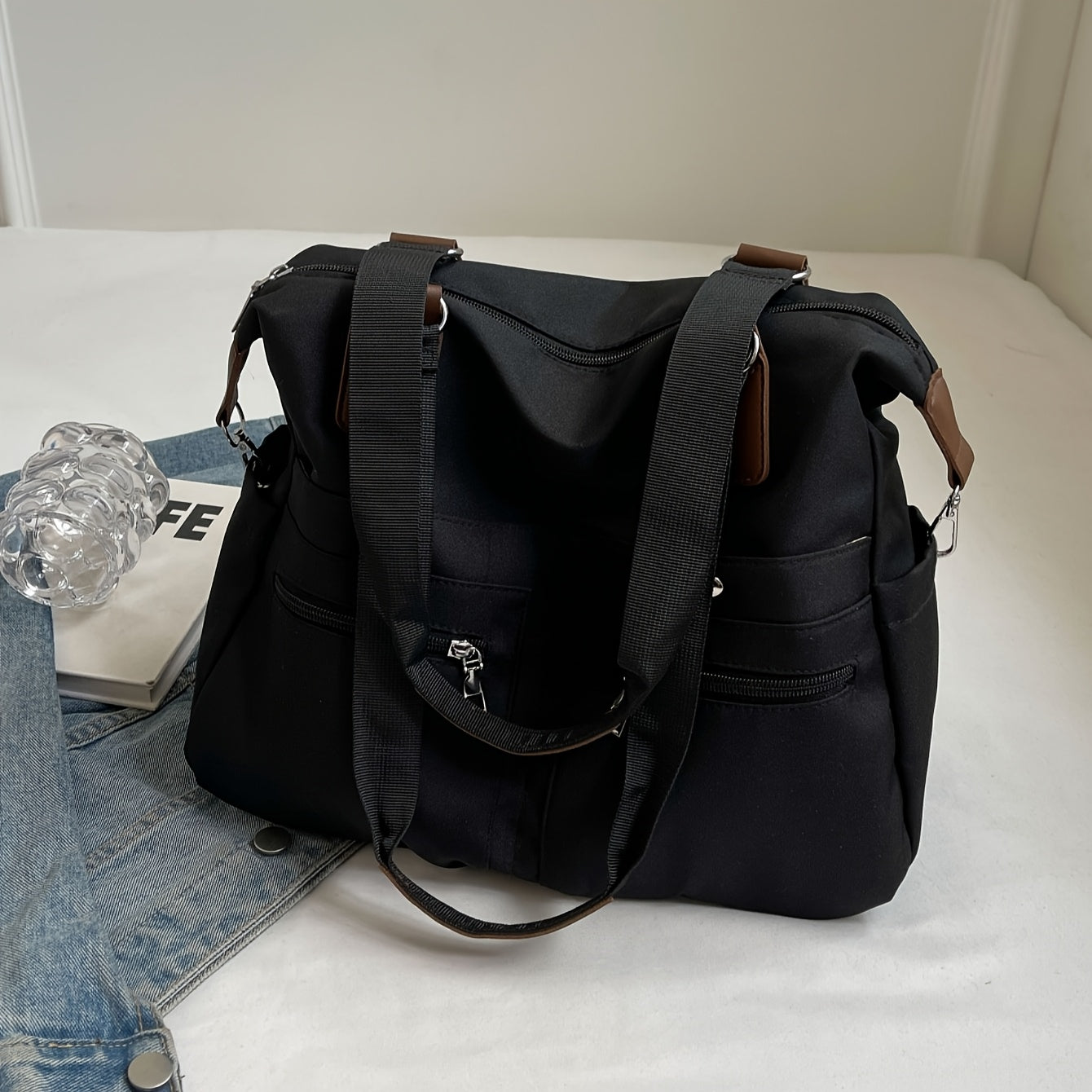 Sac Cabas Femme Grande Capacité à Multiples Poches – Bandoulière et Sangles Ajustables, Nylon Durable Noir, Idéal pour Étudiantes, Déplacements Quotidiens et Usage Décontracté, Sac Polyvalent avec Compartiments Spacieux, Fermeture Éclair