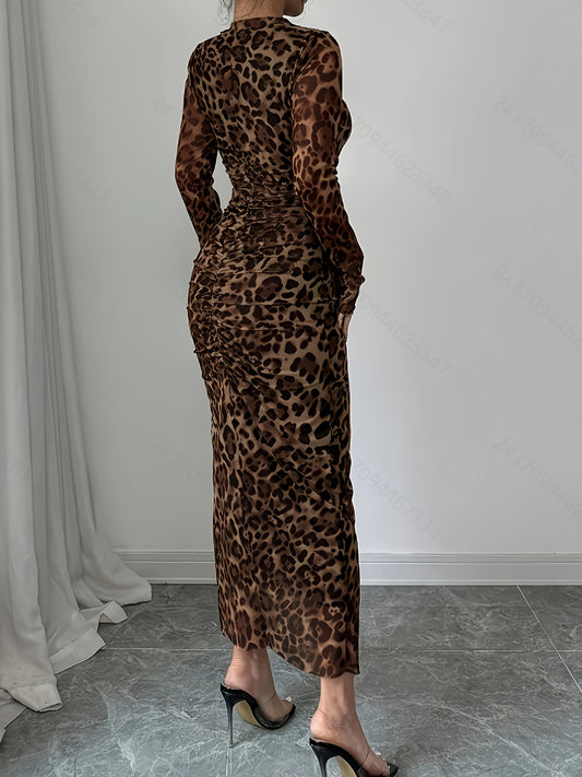 Robe élégante femme à imprimé léopard, coupe A-line moulante, motifs marron et noir, tissu résistant aux plis, idéale pour fêtes, soirées, plages ou remises de diplômes, style sophistiqué pour printemps, été et automne