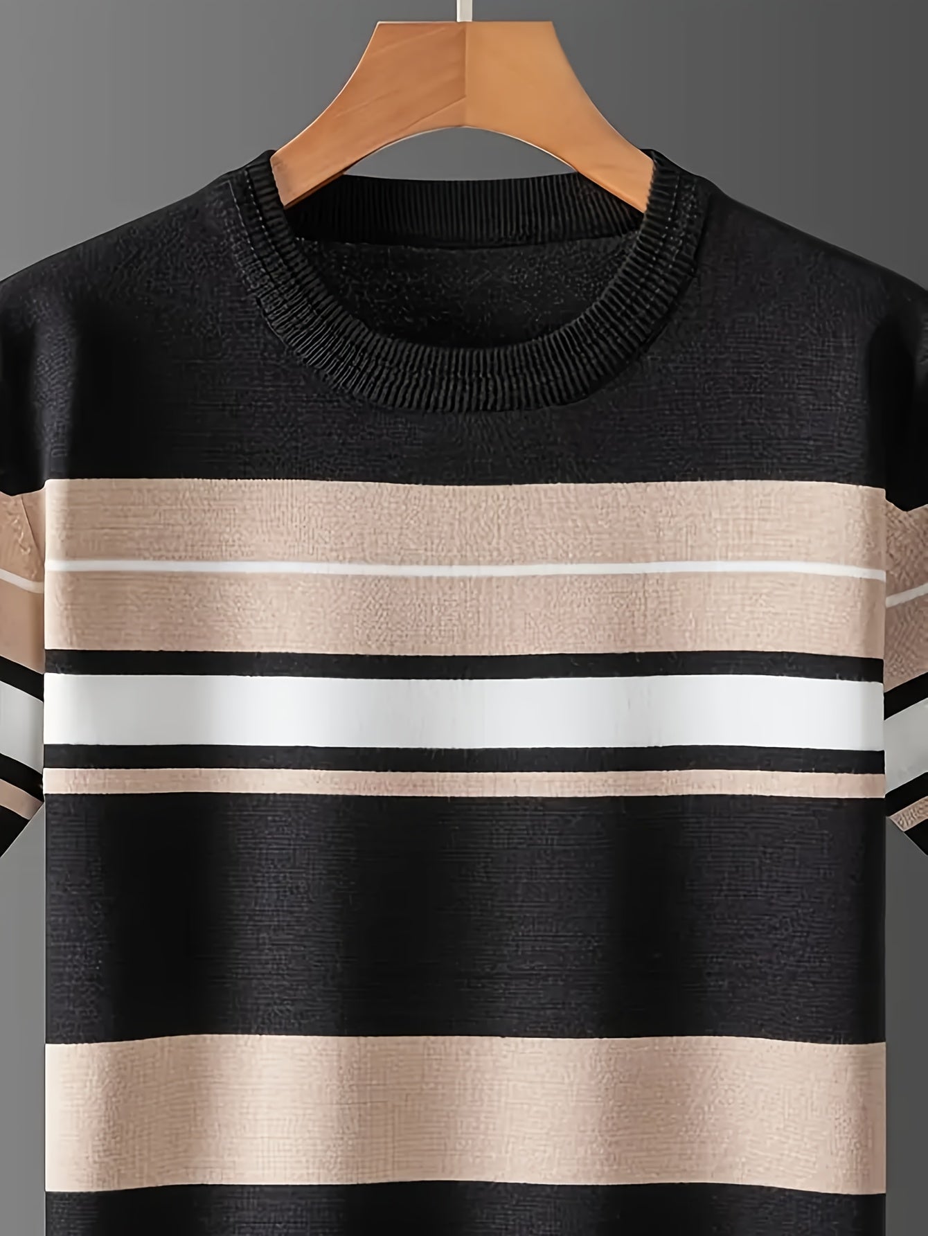 New Men'S Short-Sleeve Knitted T-Shirt for Summer, Trendy Brand with a Round Neck, Stylish Casual Striped Tee, Fashionable Men'S Clothing.