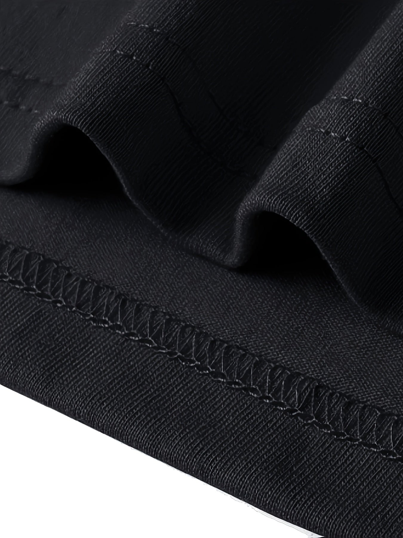 Men'S Heavyweight T-Shirt - Black Graphic Tee with Red Roses & Newspaper Print, Loose Fit Casual Shirt for Everyday & Formal Outfits - Breathable Summer Top for Teens & Adults - Everyday Essential Wardrobe Staple, Relaxed Out