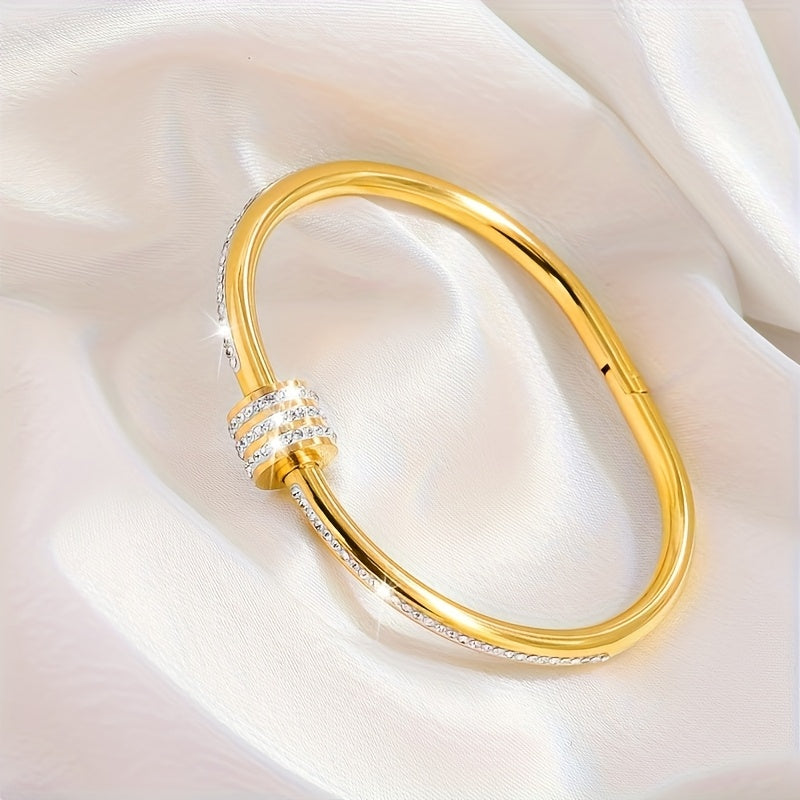 Bracelet en acier inoxydable titane tendance – unisexe, idéal comme cadeau ou pour tenues de fête, pour adolescents, pièce mode chic, accessoire de poignet stylé, métal durable, hypoallergénique