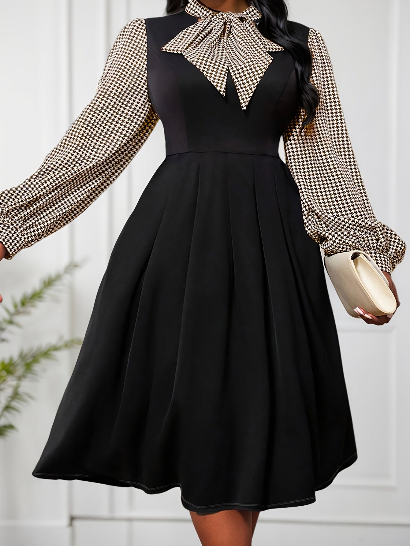 Plus Size - Plus-Size Women'S Elegant Houndstooth Patchwork Long-Sleeve Dress with a Bow Tie And Cinched Waist.