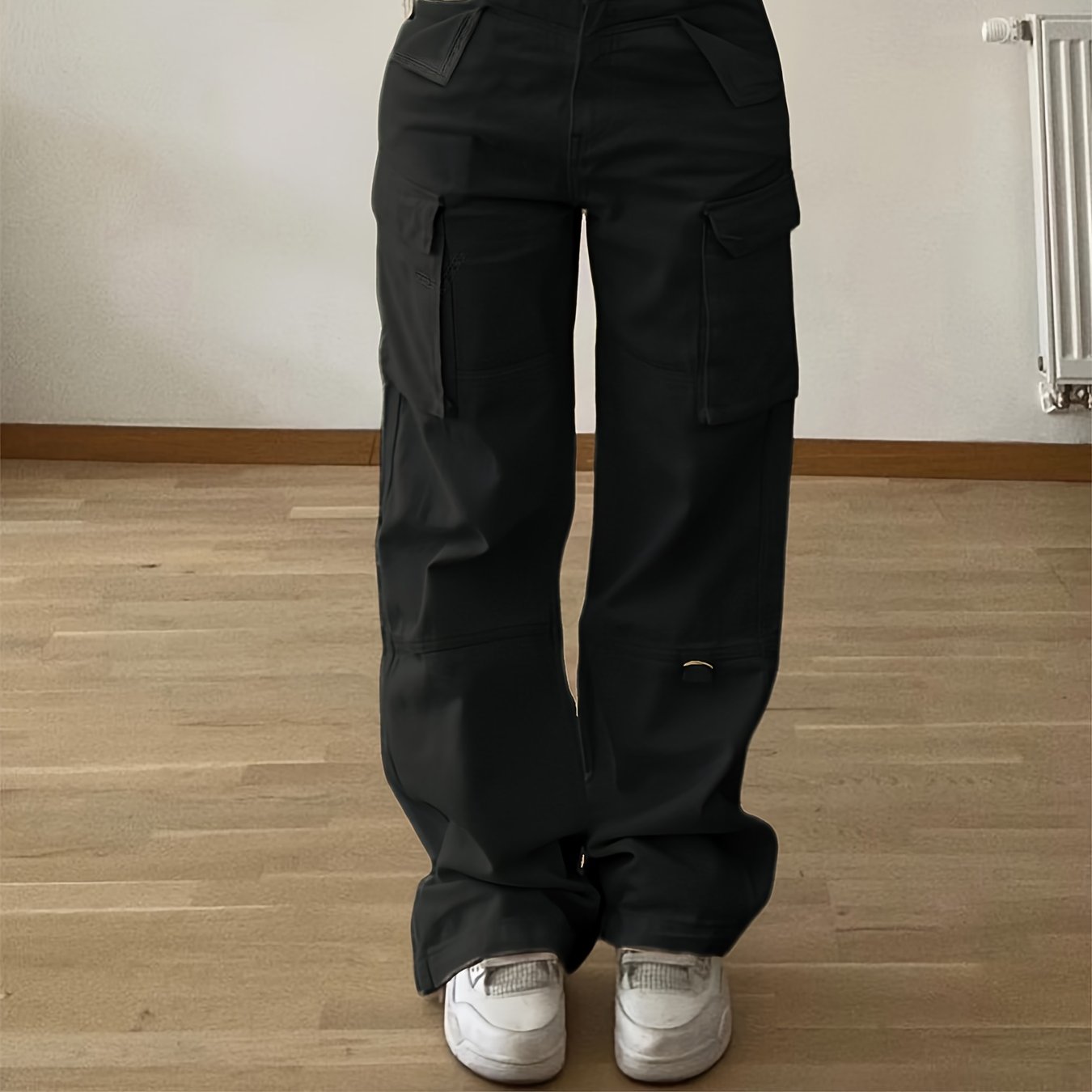 Pantalon cargo de créateur, avec poches à rabat