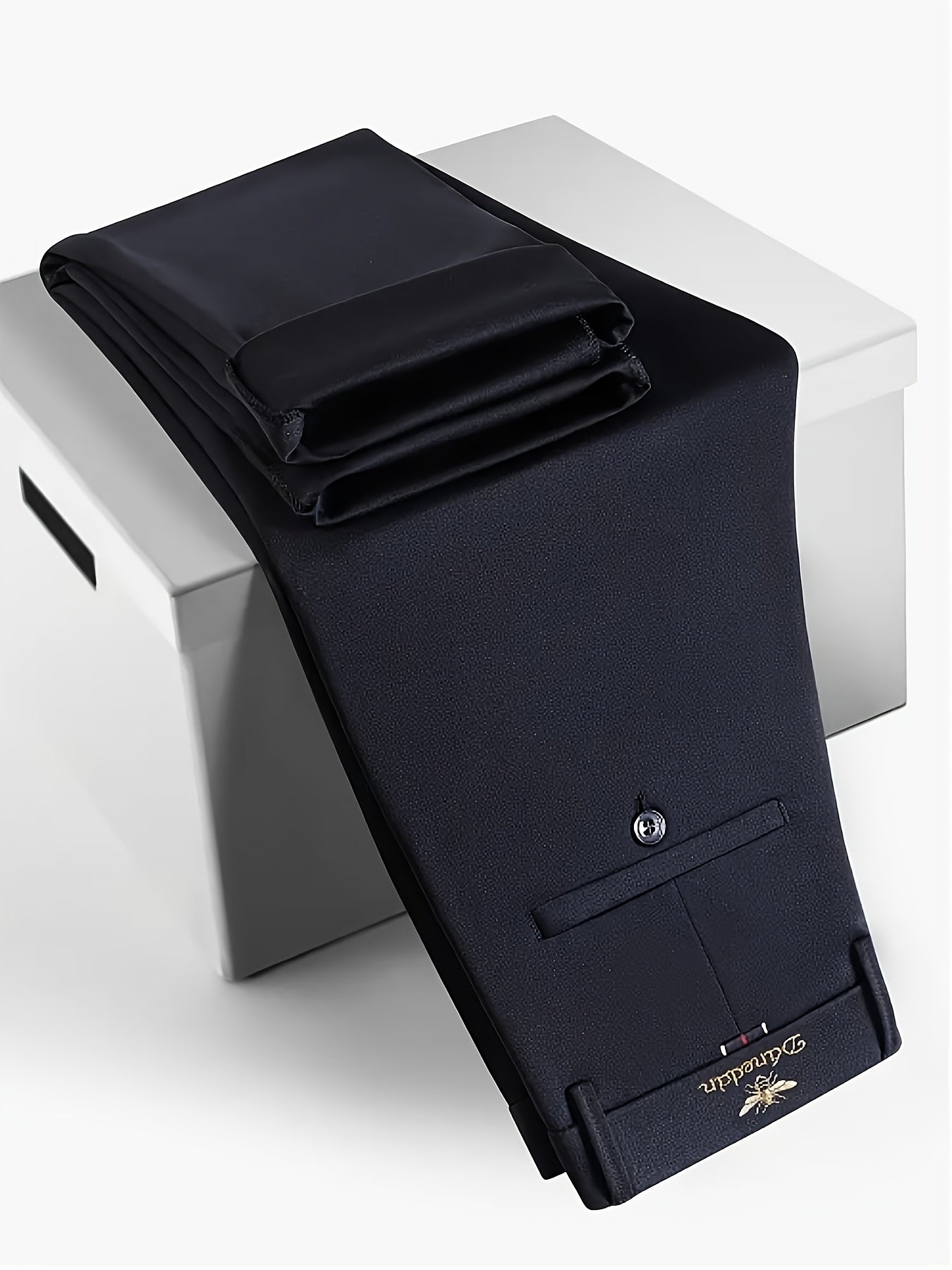 Pantalon habillé infroissable et extensible pour homme – noir, toutes saisons, décoration subtile, taille élastique sans ceinture, coupe droite, idéal bureau, mariage et tenue professionnelle, lavable en machine