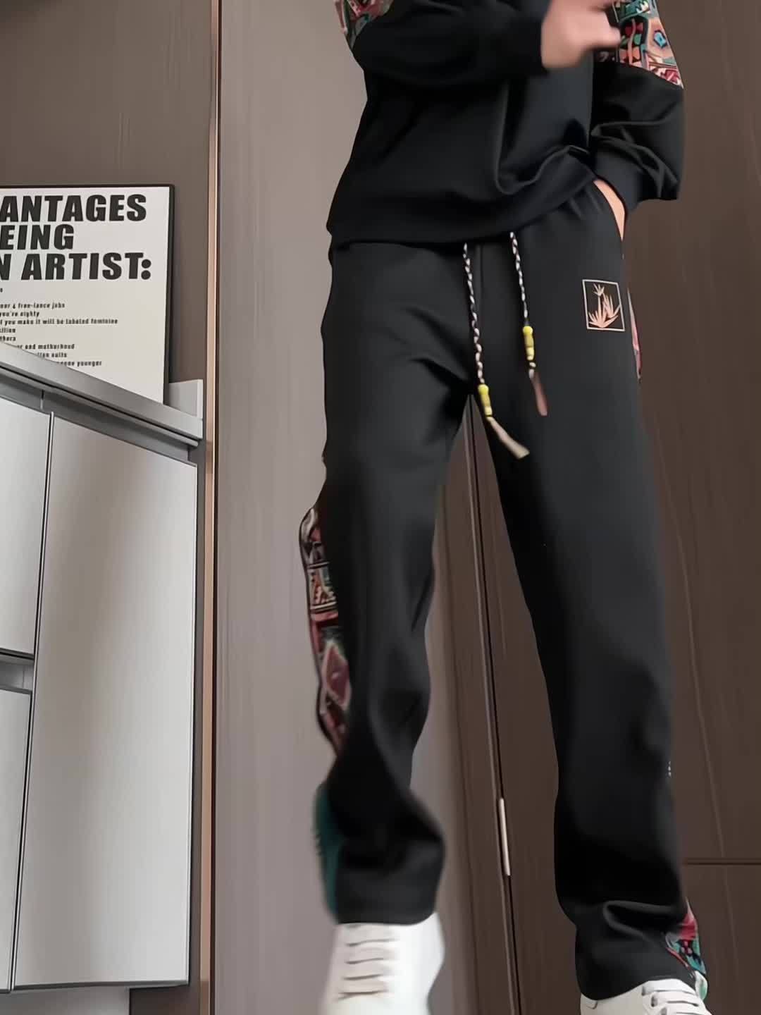 Joggers à motif tribal pour homme – taille élastique à cordon, coupe ample jambe droite, motif multicolore (rouge/bleu/vert/orange/jaune), tissu non extensible, lavable à la main, style ethnique décontracté automne/hiver