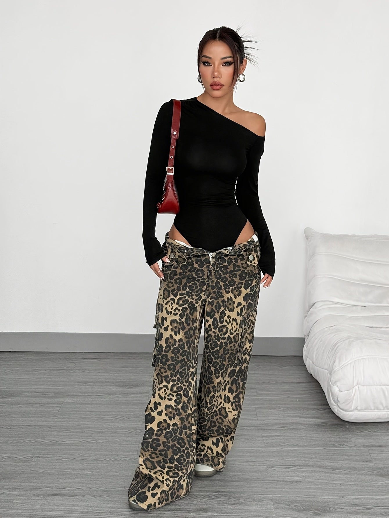 Body femme à manche longue, couleur unie, épaules dénudées, style simple et décontracté, coupe confortable et respirante, idéal pour un look quotidien d’automne