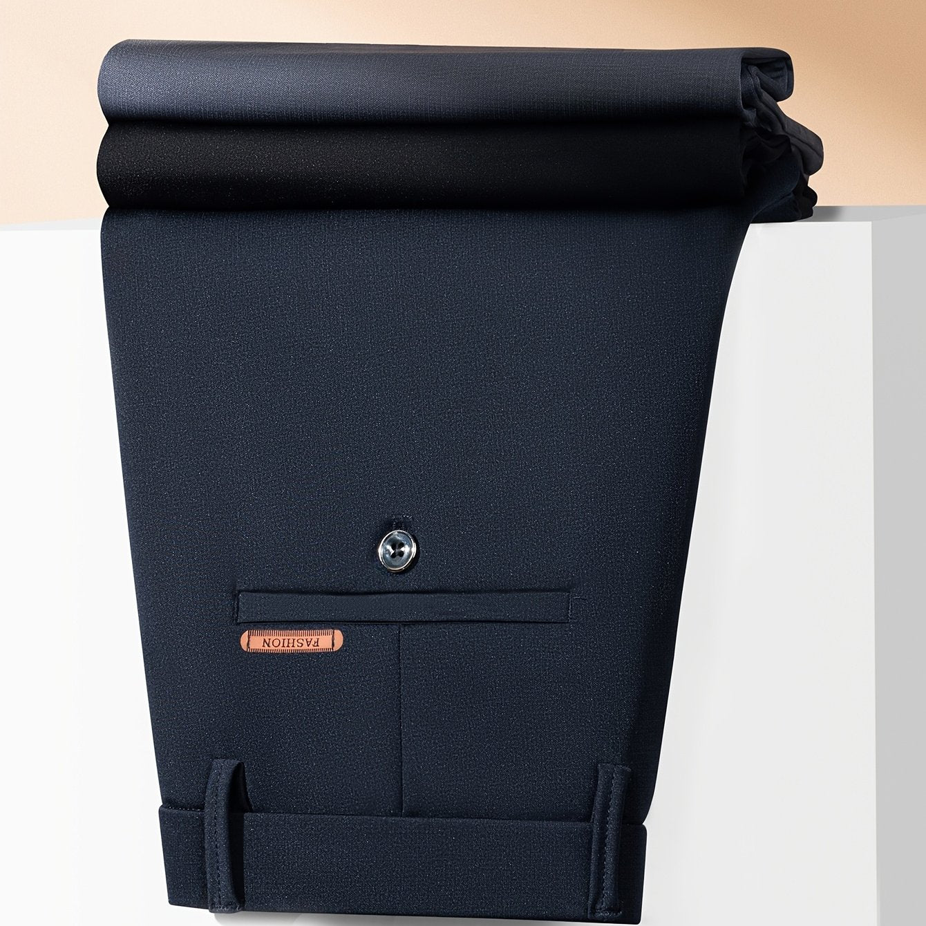 Pantalon habillé slim pour homme – coupe droite mi-haute, tissu stretch, fermeture à boutons, idéal printemps/automne, style business ou décontracté, texture lisse et élégante