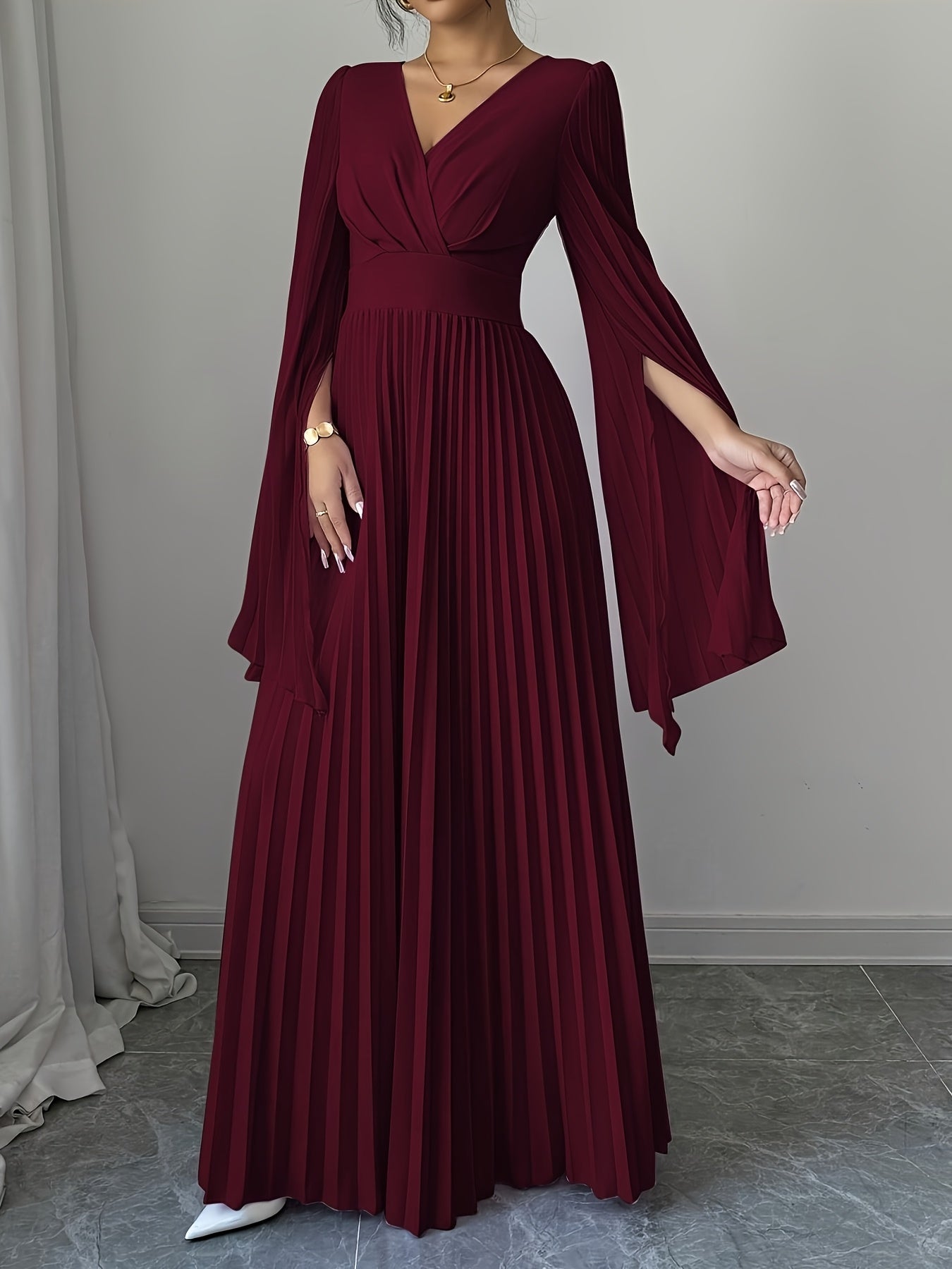 Elegant And Romantic Long Dress for Women with a V-Neck And Pleated Open Sleeves, Perfect for Parties, Gatherings, And Casual Occasions. This Solid Color, Waist-Cinching, Pleated Skirt Is a Fashionable And Versatile Choice fo