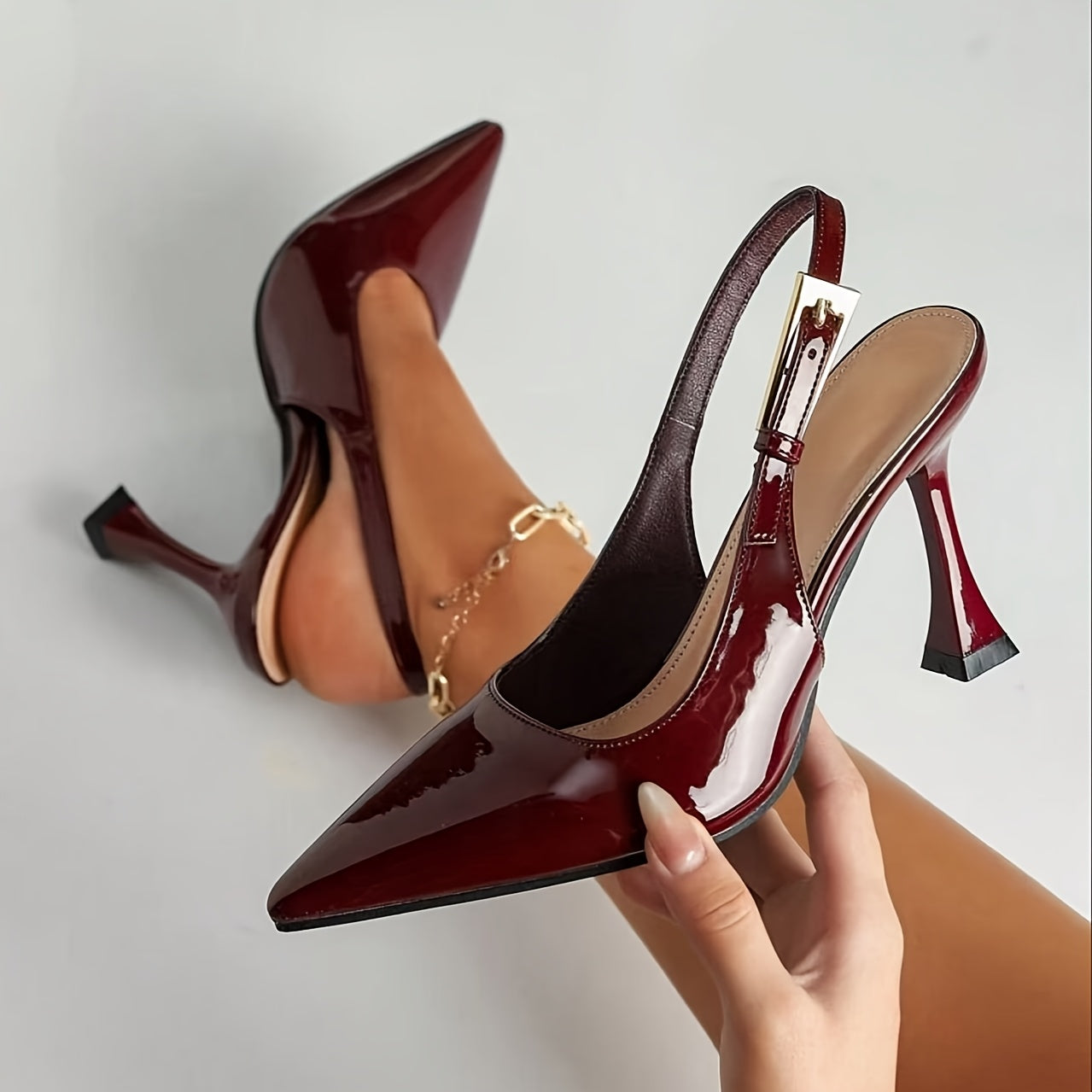 Sandales à Talons Hauts Femme Bordeaux – Bout Pointu, Talon Stiletto, Bride Cheville Réglable à Boucle, Dessus Synthétique Brillant, Idéales Soirées, Événements Formels et Tenue de Soirée, Semelle TPU Durable