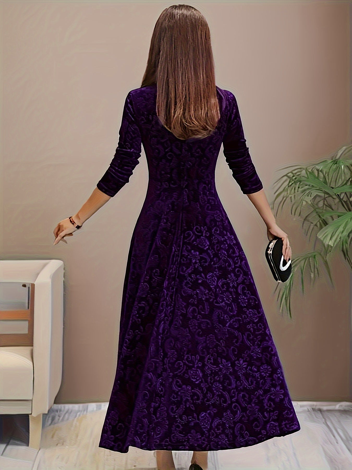 Robe longue en velours à motif floral et manches longues, encolure carrée, idéale pour le Nouvel An. Design élégant