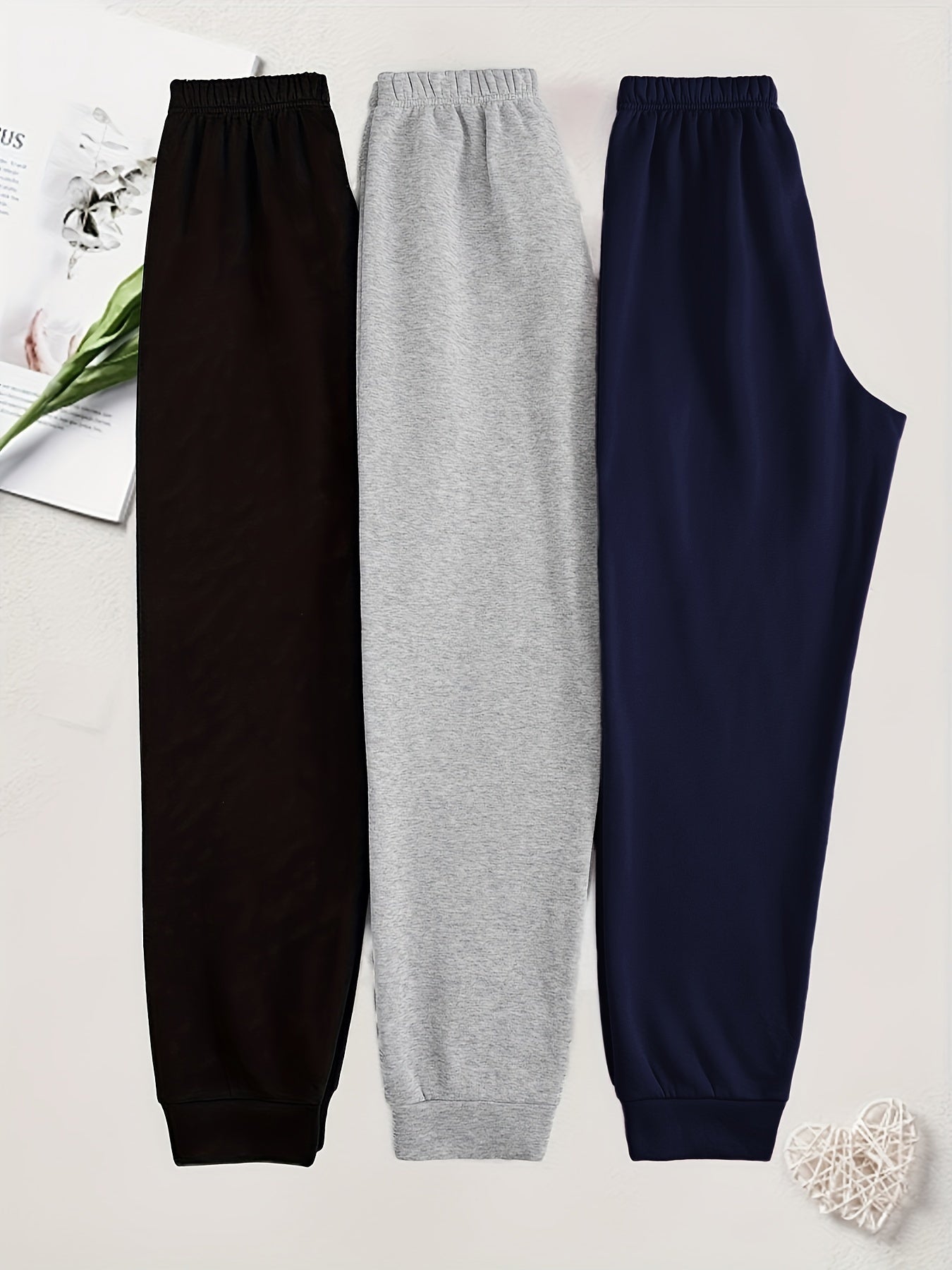 Pantalons lounge pour homme (3 pièces) – mélange polyester, imprimé alphabet, tissu tricot basique, légère extensibilité, coupe régulière, idéals toutes saisons pour détente et pyjama