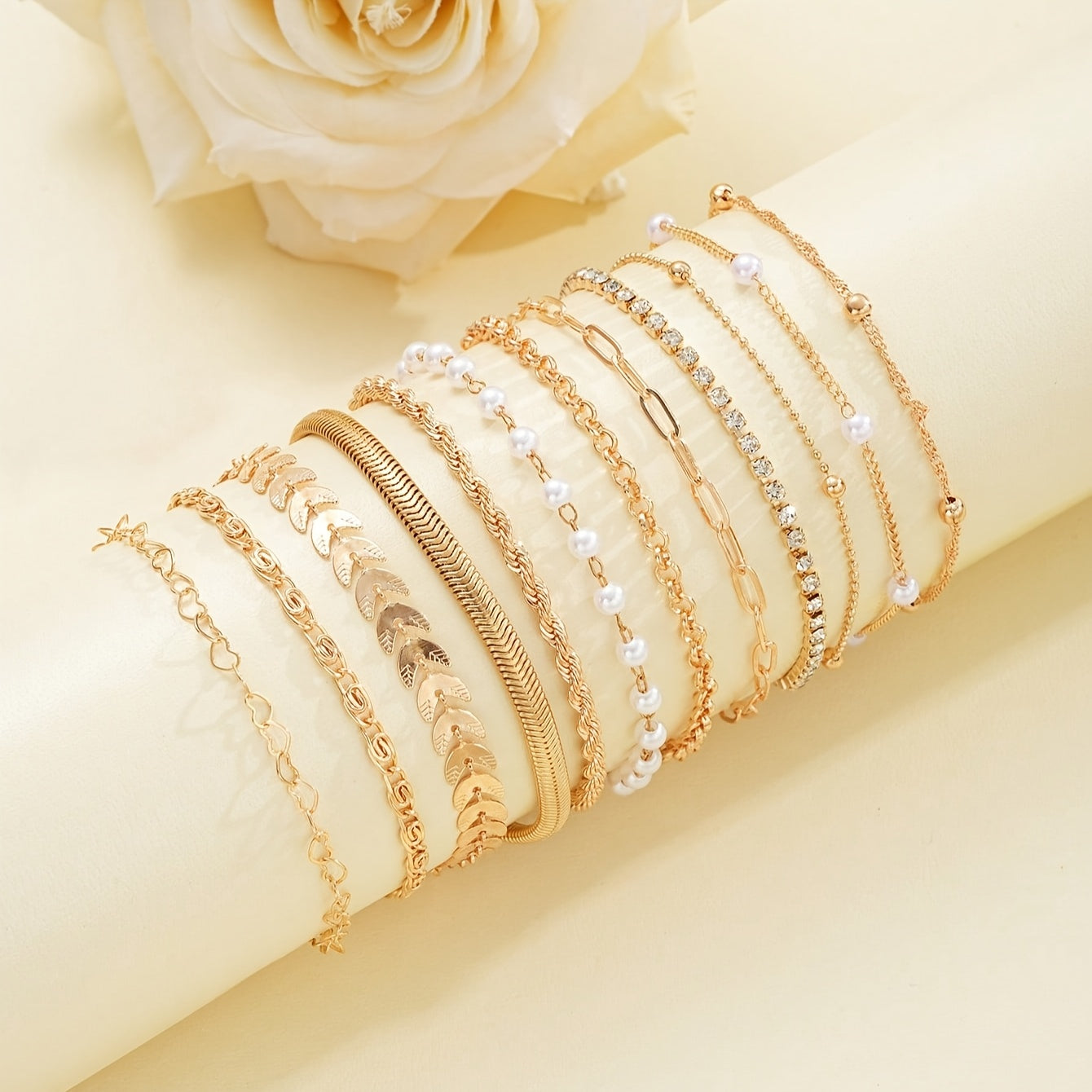 Lot de 12 Bijoux Élégants – Colliers et Bracelets Multi-Couches avec Strass, Cœur, Perles Rondes, Chaîne Serpent et Charm Avion, Style Minimaliste, Idéal Soirées, Mariages et Quotidien