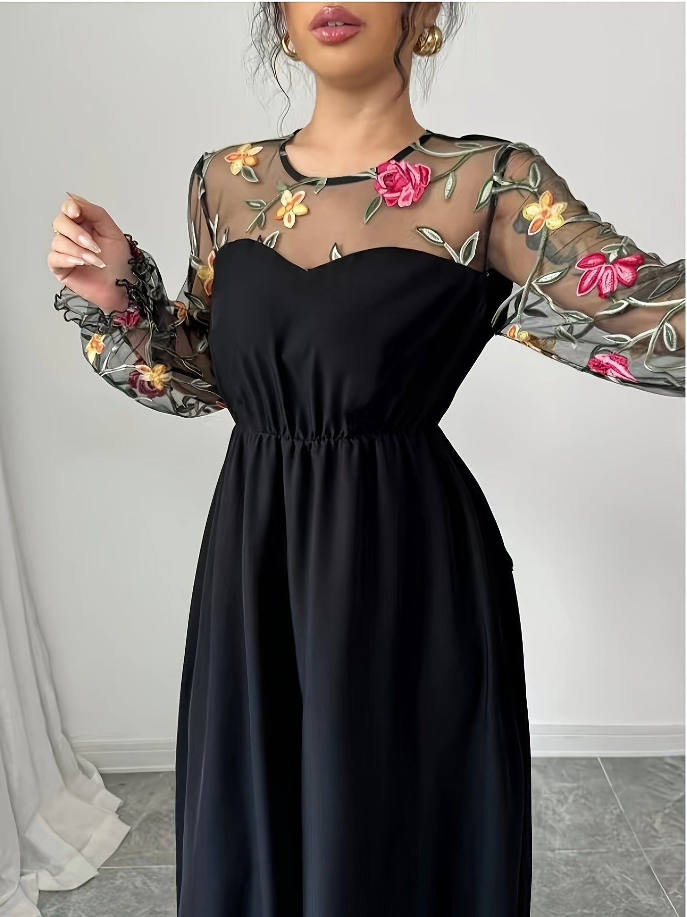 Women's Fashion Embroidered Dress
