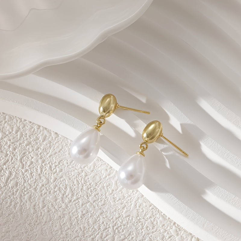 Boucles d’Oreilles Femme Élégantes – Minimalistes et Délicates, Créoles Pendantes Plaqué Or KC avec Grande Perle Imitation Blanche, Bijoux Polyvalents pour Quotidien et Soirées, Accessoire Intemporel Toute l’Année