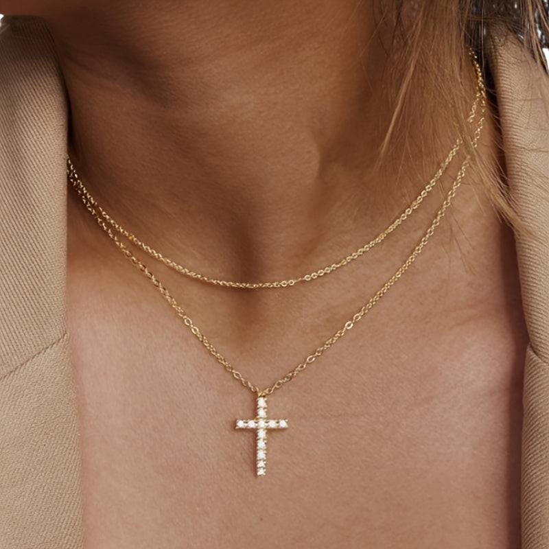 Collier Femme Élégant – Pendentif Croix avec Strass, Plaqué Or KC en Alliage de Zinc, Design Simple et Stylé, Idéal Quotidien et Soirées, Cadeau Parfait pour Halloween, Noël, Pâques