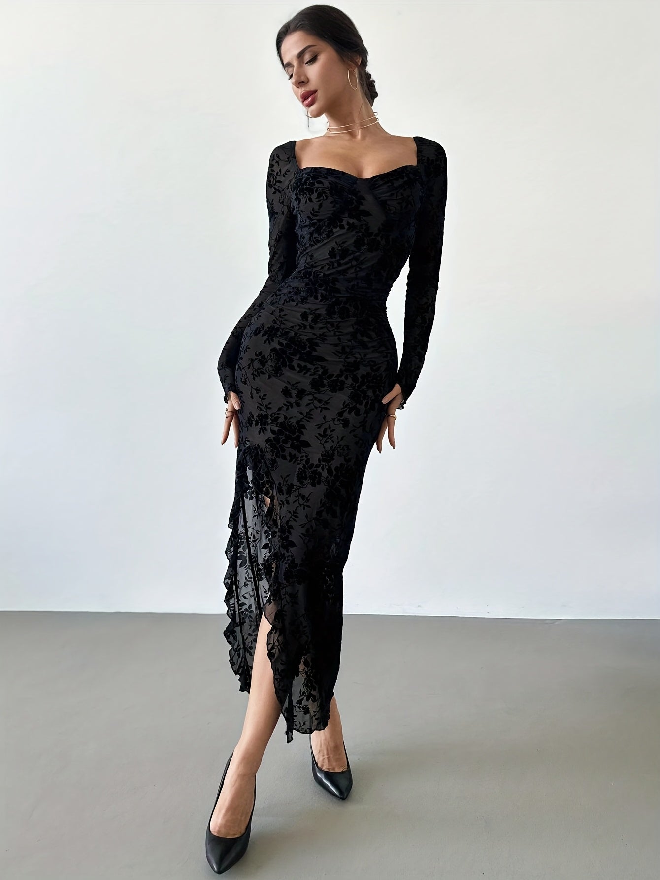 Robe Sirène à Manches Longues pour Femme - Coupe Ajustée avec Encolure Carrée et Ourlet Fendu, Tissu Extensible Type Tulle, Élégante Robe de Soirée ou d’Invitée de Mariage pour l’Automne/Hiver (Lavage à la Main)