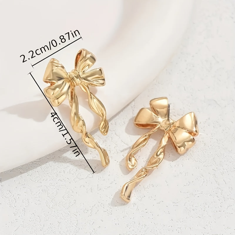 Paire de boucles d’oreilles bohèmes élégantes pour femme – nœud doré avec chaîne délicate, plaqué or KC, bijoux fins pour usage quotidien, soirées et vacances, cadeau polyvalent toute l’année pour Thanksgiving ou anniversaire