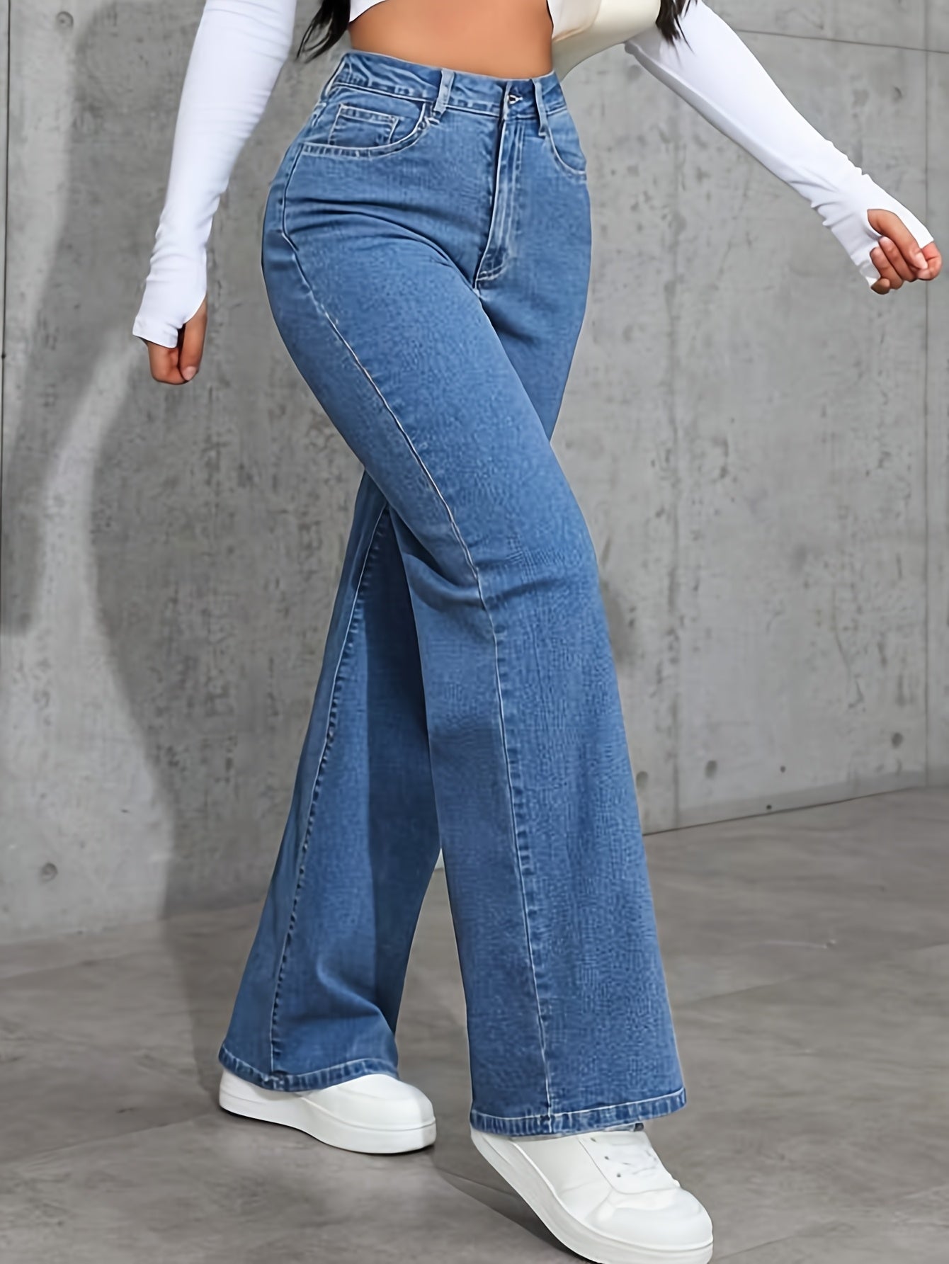 Jeans Femme Taille Haute – Coupe Large, Denim Bleu Clair Lavé, Extensible et Confortable, Pantalon Décontracté à Boutons, Polyvalent Toutes Saisons, Tissu Durable