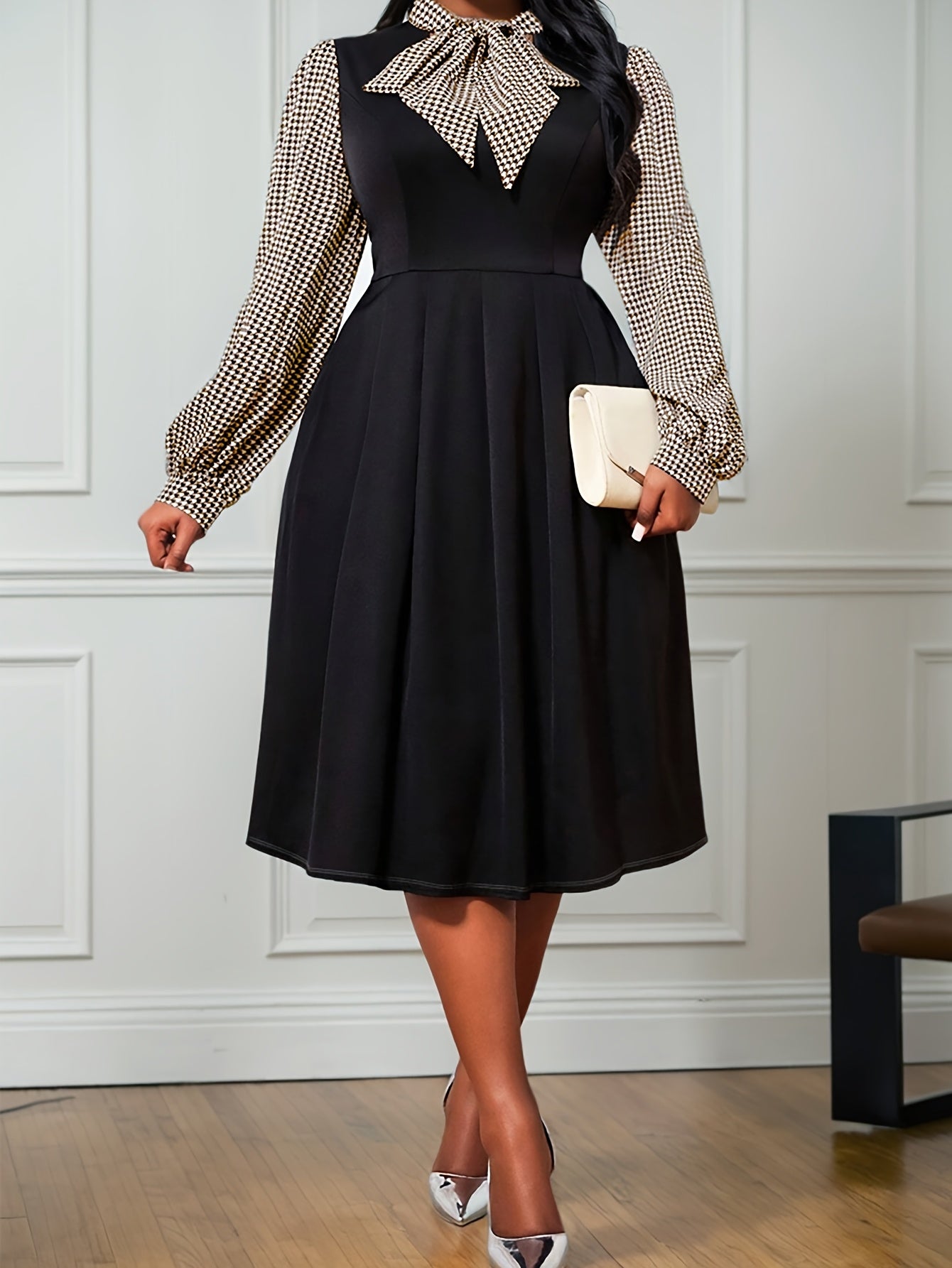 Plus Size - Plus-Size Women'S Elegant Houndstooth Patchwork Long-Sleeve Dress with a Bow Tie And Cinched Waist.