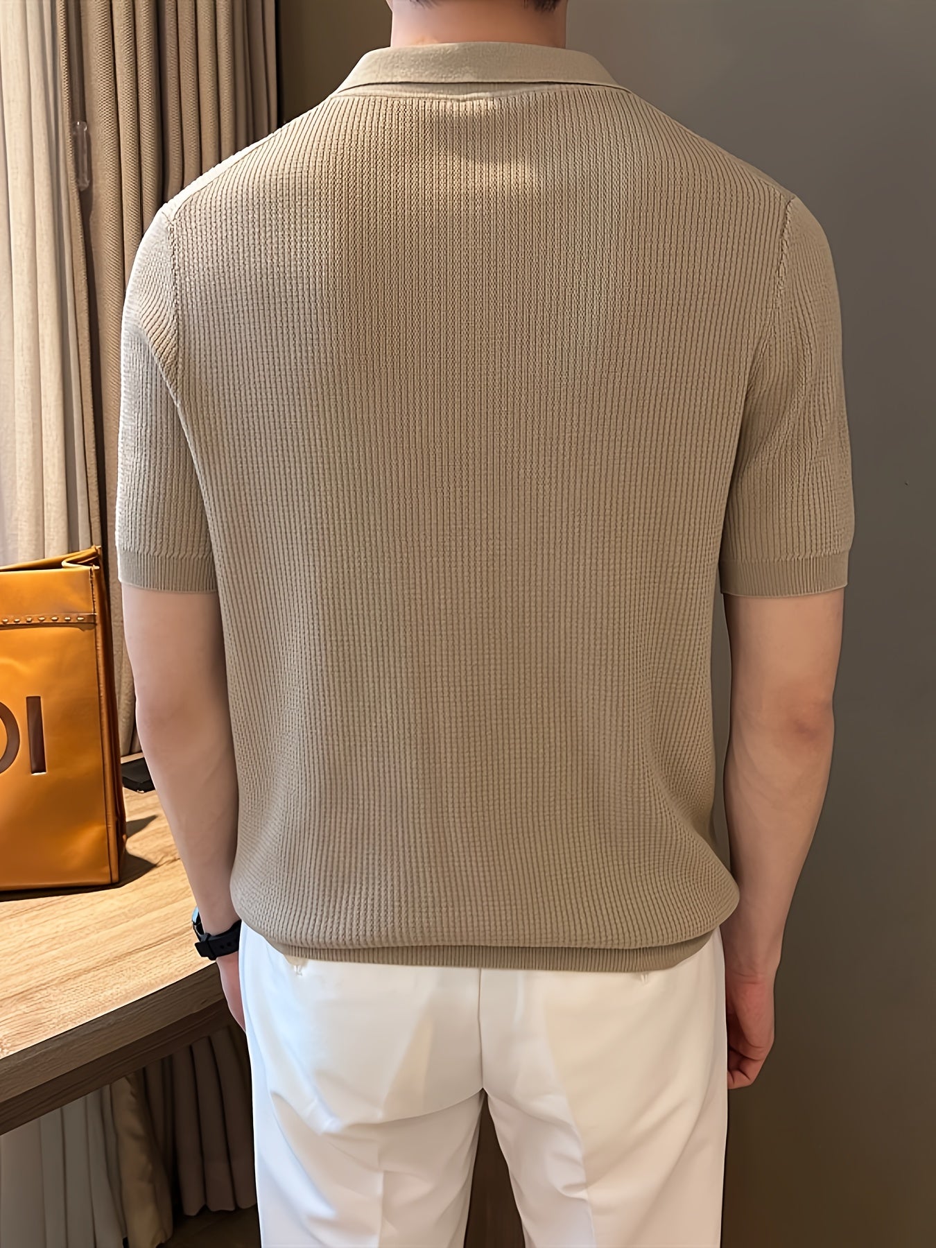 Men's Summer Retro Shirt - Breathable Stretch Knit, Classic Collar, Solid Green Casual T-Shirt, Regular Fit for Casual Attire, Warm Weather Outfit, Timeless Design, Stretchable Material, Short Sleeve Top, Stylish Men