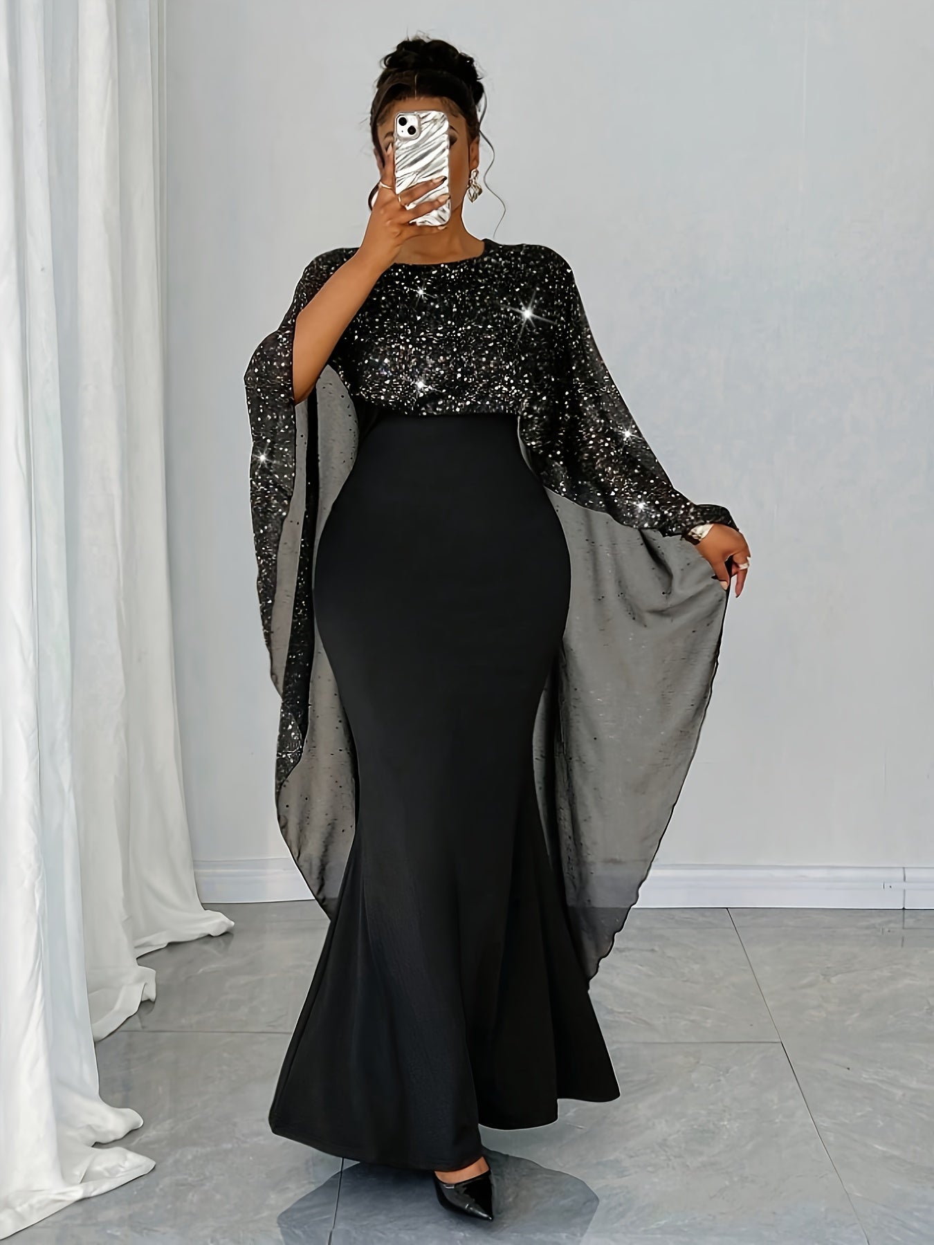 Tailored Development of an Elegant Women'S Sequin Patchwork Round-Neck Fitted Casual Dress.