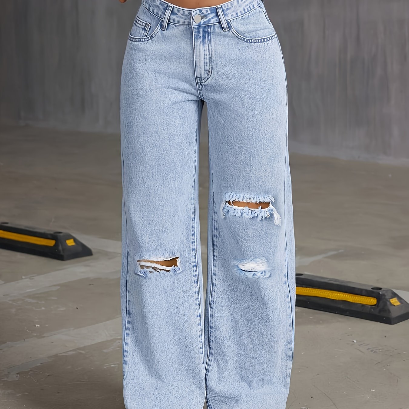 Jeans Femme Taille Haute – Jambe Large, Denim Bleu Délavé avec Passants de Ceinture et Ourlet Effiloché, Pantalon Droit pour Tenues Décontractées et Formelles, Confort Toutes Saisons, Lavable en Machine, Coupe Non-Extensible