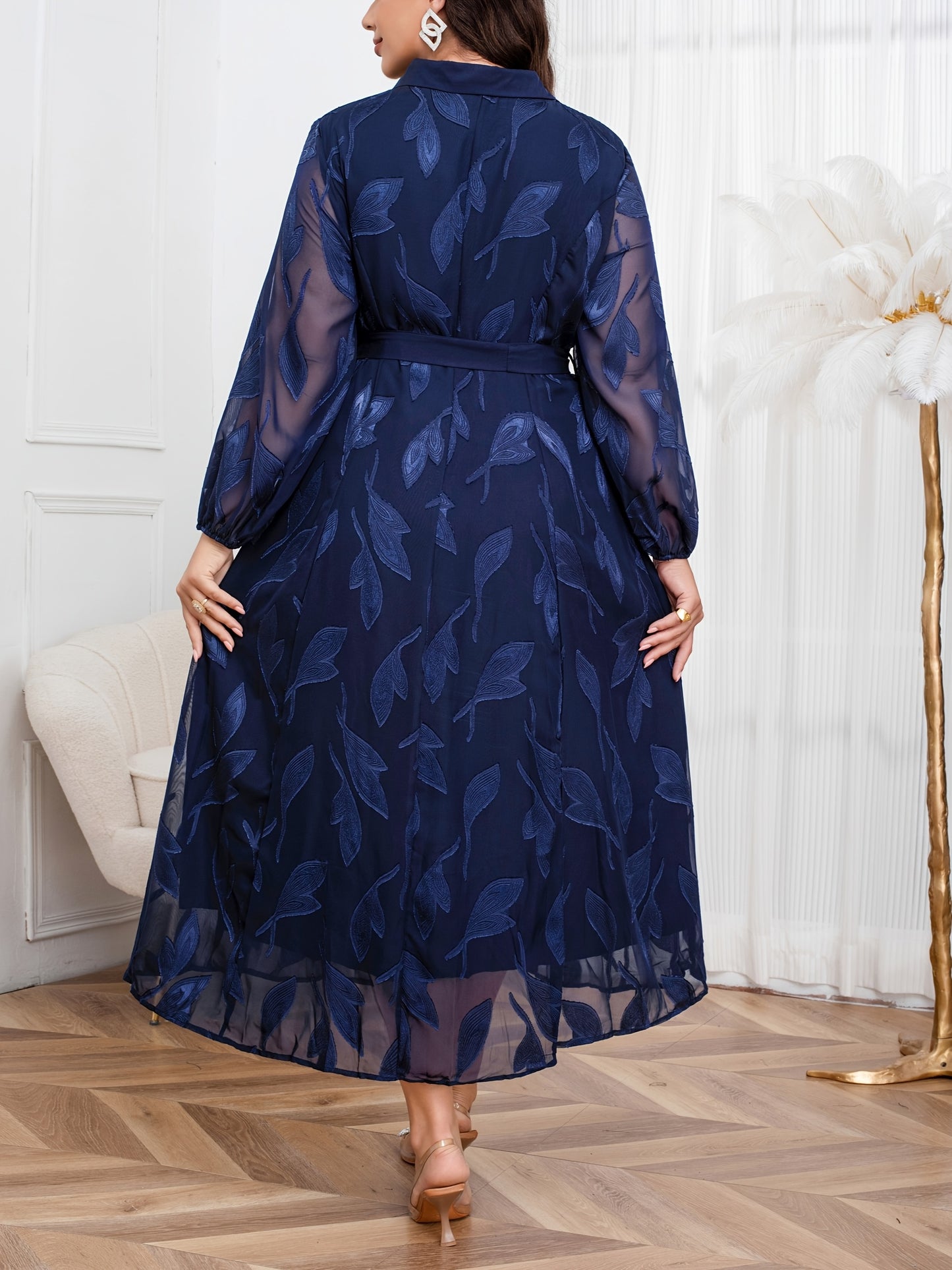 Plus Size - New Middle Eastern Style Fashionable And Elegant Waist-Tied Dress in Plus Sizes.