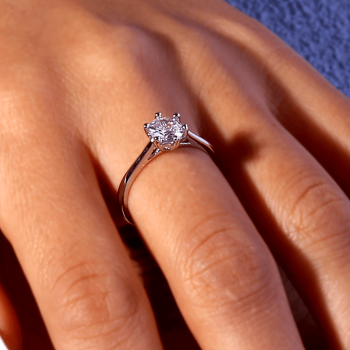 1pc Japanese & Korean Fashion Copper Ring with Six-Prong Setting - Adjustable Unisex Minimalist Design, White Golden Plated Synthetic Zirconia, Perfect for Daily Wear, Parties, Christmas & Halloween Gifts, Party Accessory, Mo