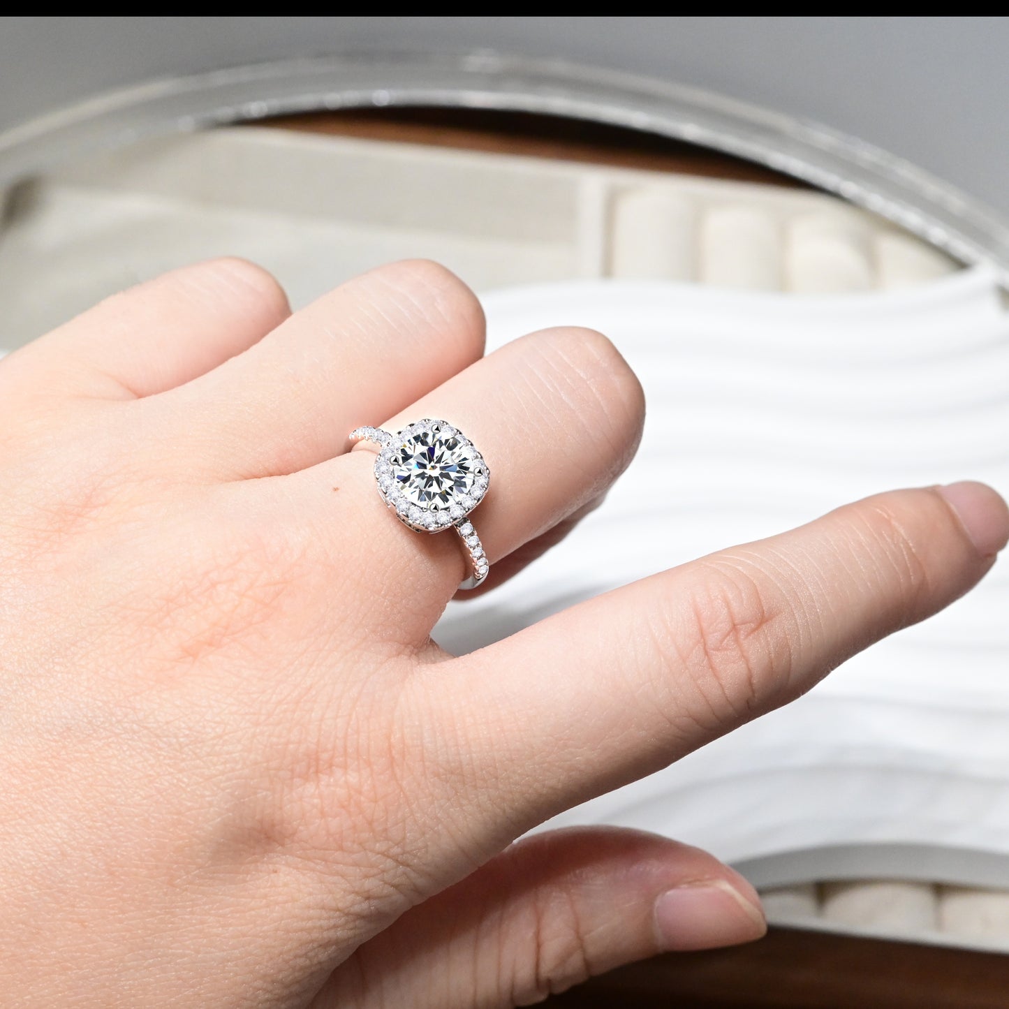 Elegant 1.5 Carat Cubic Zirconia Open Ring, Synthetic Zirconia Engagement Jewelry, Copper Fashion Statement Luxury Accessory, Perfect for Daily Wear & Gift-Giving, November Birthstone, Suitable for Halloween & All Seasons