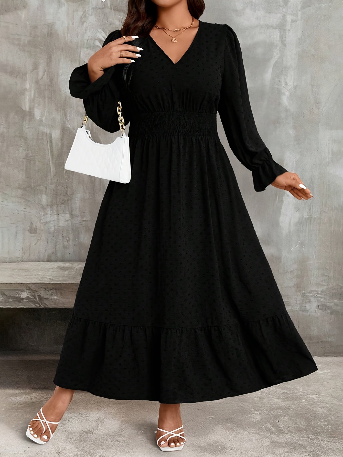 Robe maxi élégante grande taille femme – col en V, manches longues, coupe A-line, noire, longue pour occasions formelles et semi-formelles, col style poinsettia, tenue invitée mariage hiver, non lavable en machine, sans rembourrage poitrine
