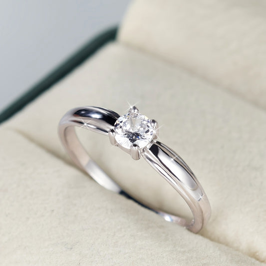 Elegant S925 Sterling Silvery Women'S Ring with a Unique, Small Batch of Synthetic Zirconia, Light Luxury, Exquisite Gift for Valentine'S Day 2g
